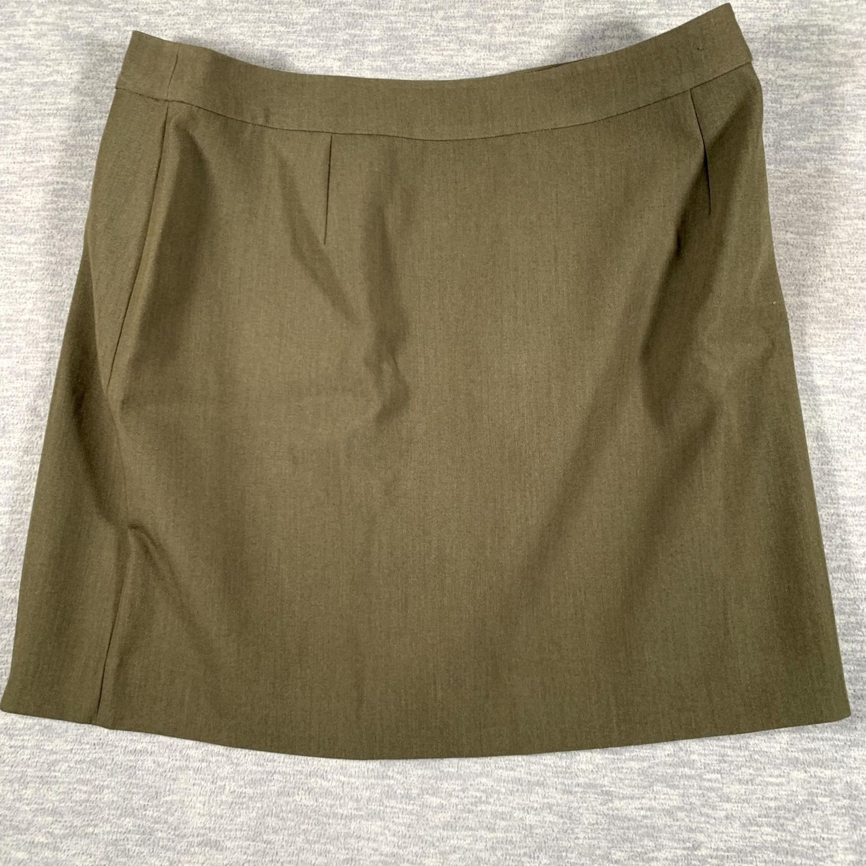 Good American Good American Skirt Womens 12 Sage Green Short Pencil Zip Back Lined Stretch Skirt Womens 12 Sage Green Short Pencil Zip Back Lined Stretch Size 34" / US 12 / IT 48 - 3 Thumbnail