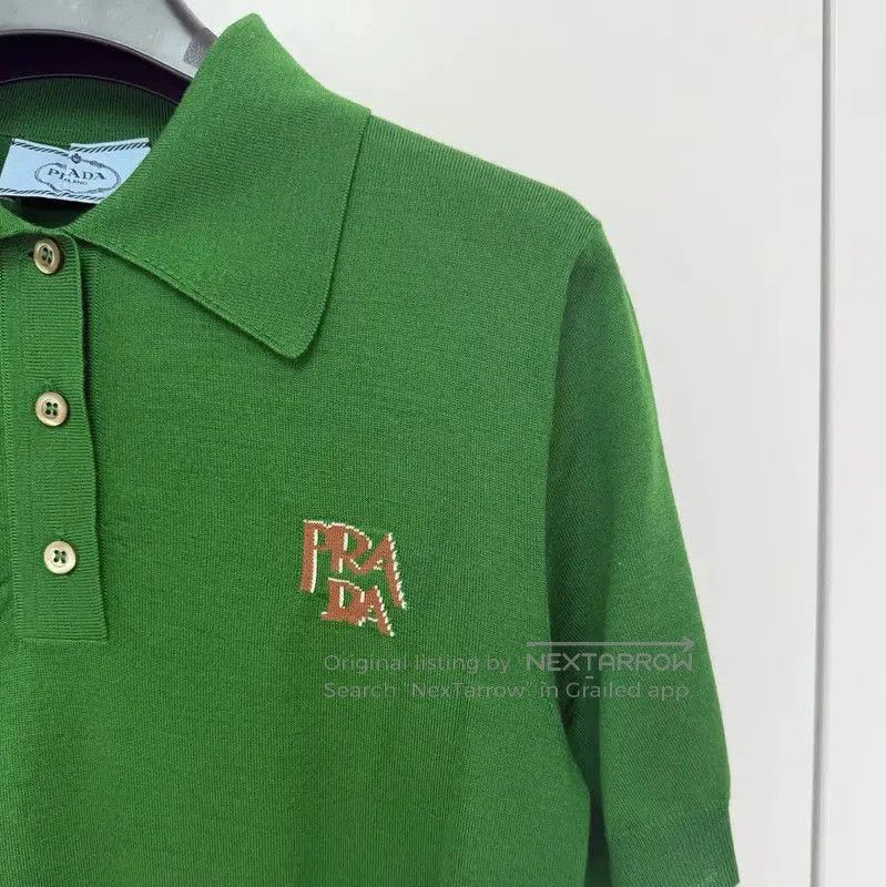 Prada Prada Green Wool Logo Short Sleeve Knit Top. Size M / US 6-8 / IT 42-44 - 3 Thumbnail