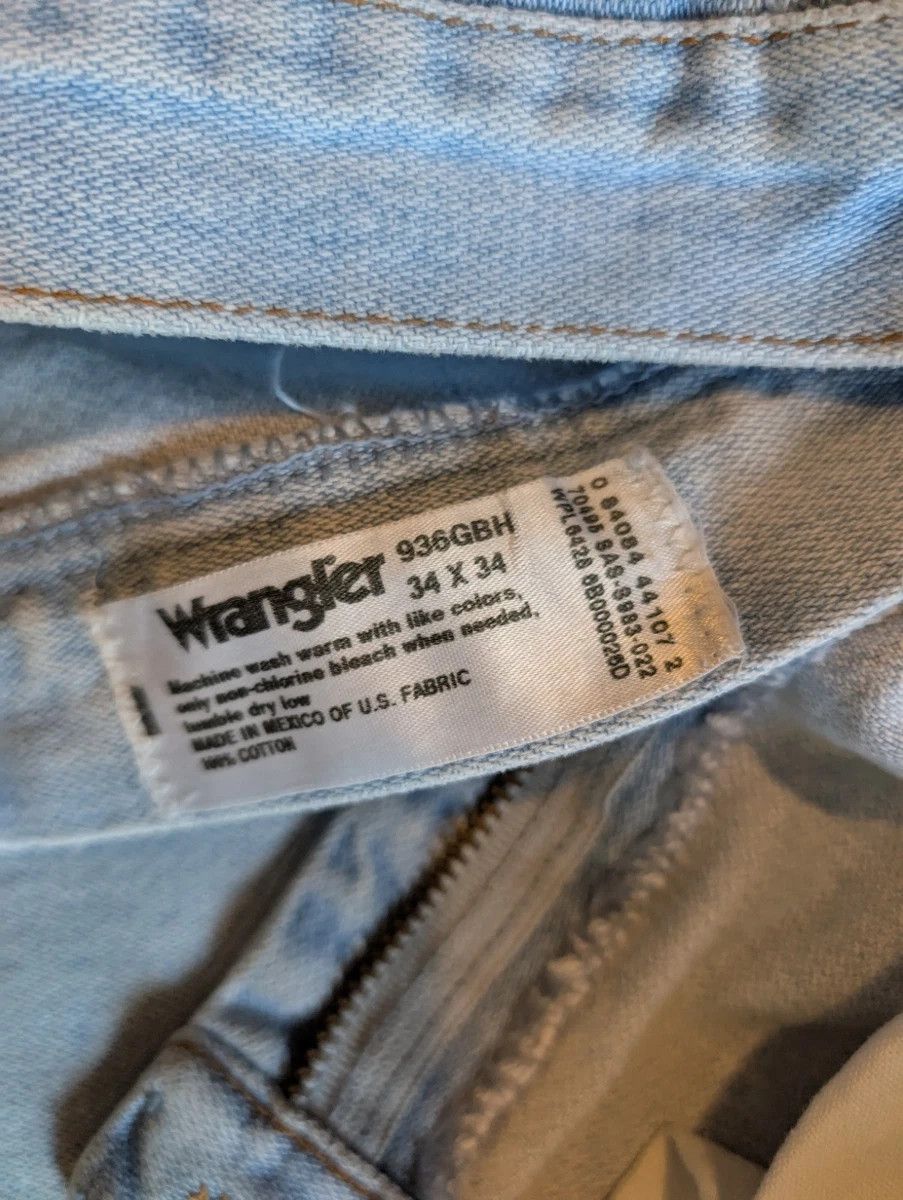 Wrangler Wrangler light wash jeans size 34 X 34 Size US 34 / EU 50 - 14 Thumbnail