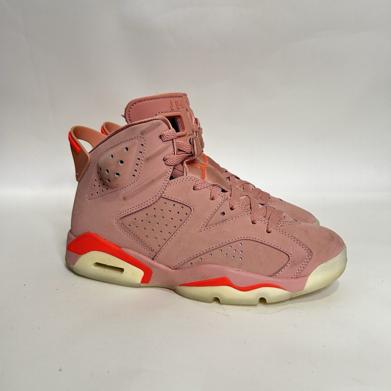 Jordan Brand Aleali May x Nike Air Jordan 6 Retro “Millennial Pink” Size US 7.5 / IT 37.5 - 1 Thumbnail