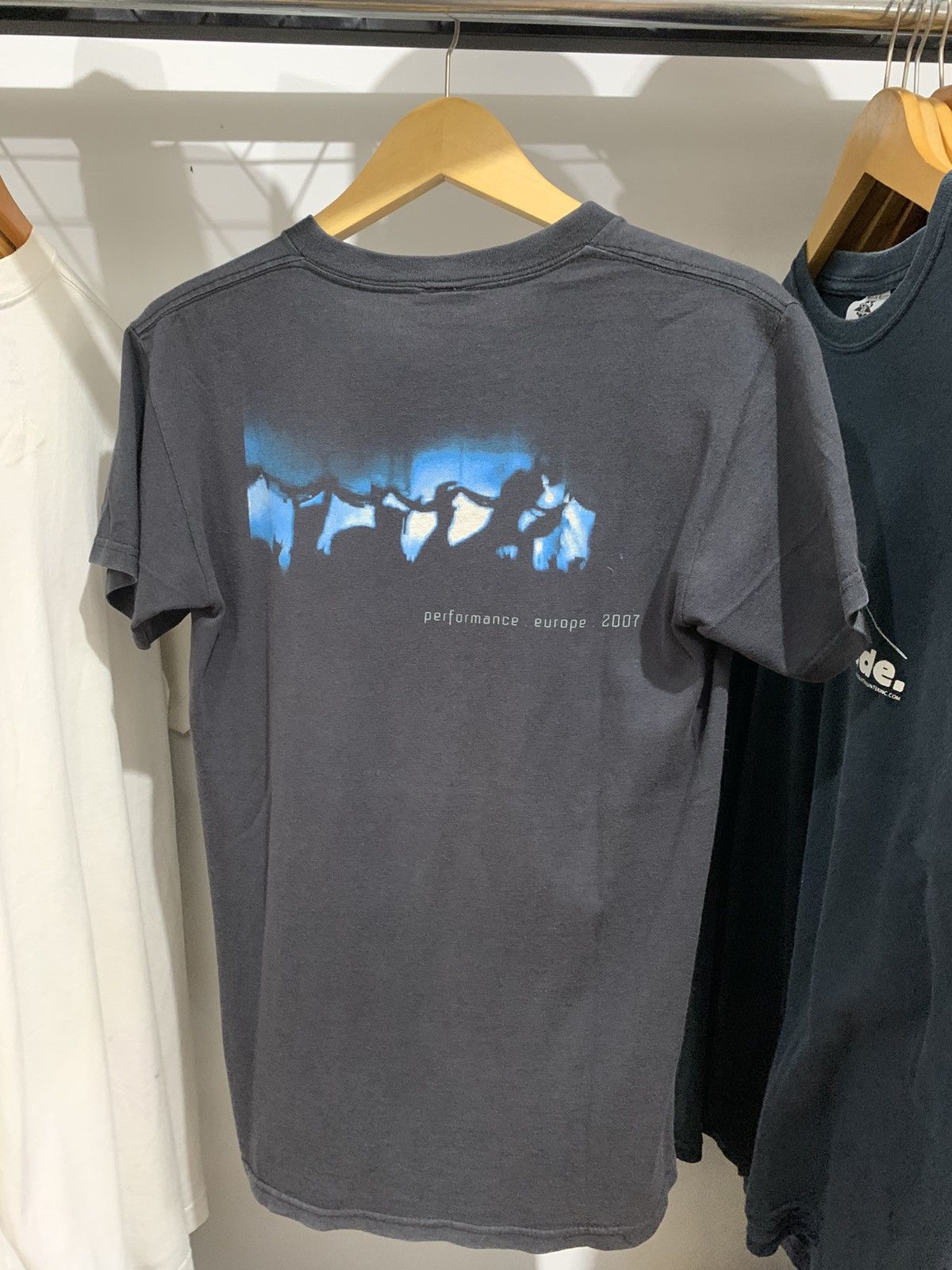 Band Tees Vintage 2000s Nine Inch Nails Performance Europe Tee Size US S / EU 44-46 / 1 - 4 Thumbnail
