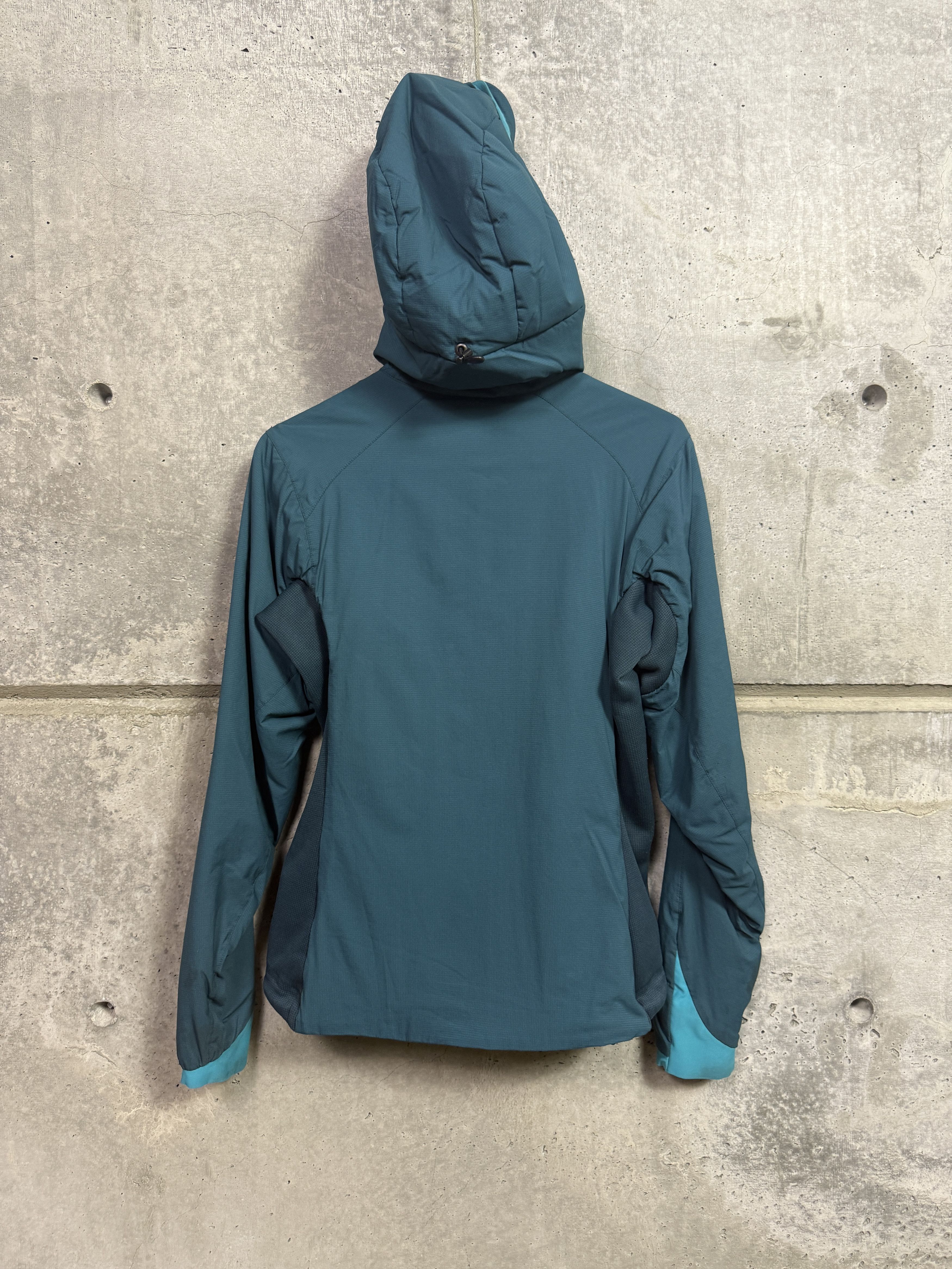 Arc'teryx Arc'Teryx Atom LT Insulated Hoodie Size XS / US 0-2 / IT 36-38 - 2 Thumbnail