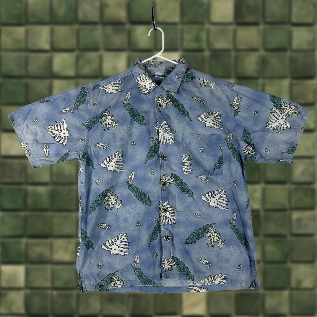 Vintage OP Sport Short Sleeve Hawaiian Shirt Mens XL Travel Blue Abstract Floral Relaxed Size US XL / EU 56 / 4 - 1 Thumbnail