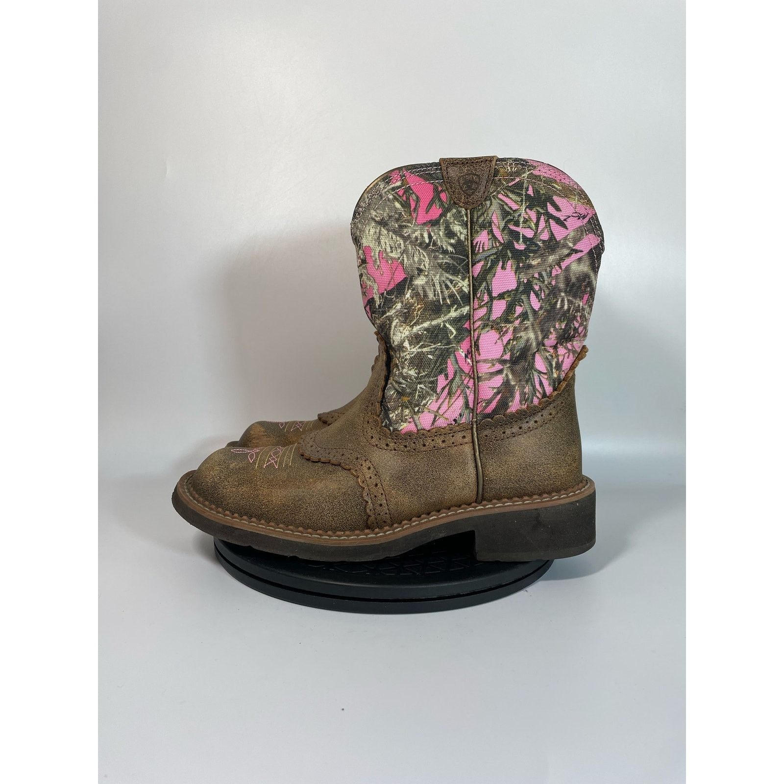 Ariat boots fashion pink camo