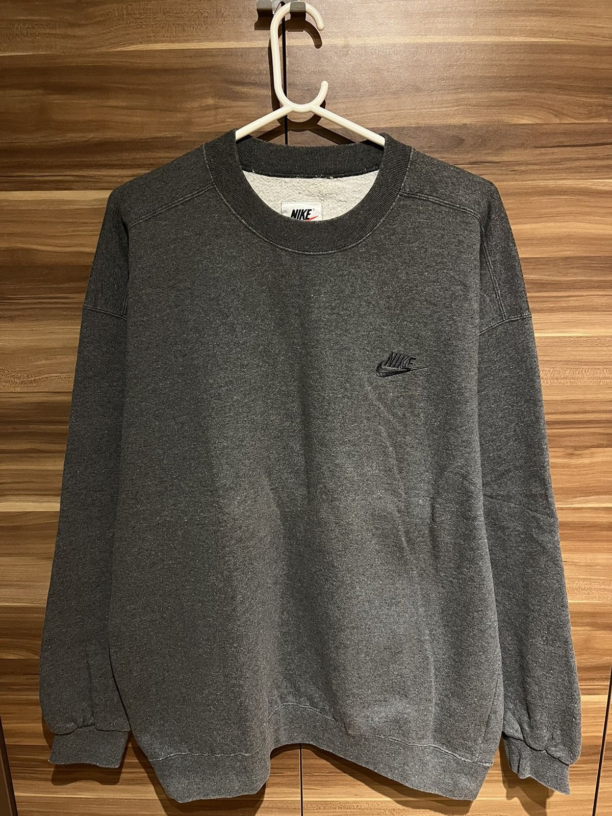Nike Nike Vintage 90’s Sweatshirt Small Logo Grey Size US XL / EU 56 / 4 - 1 Thumbnail
