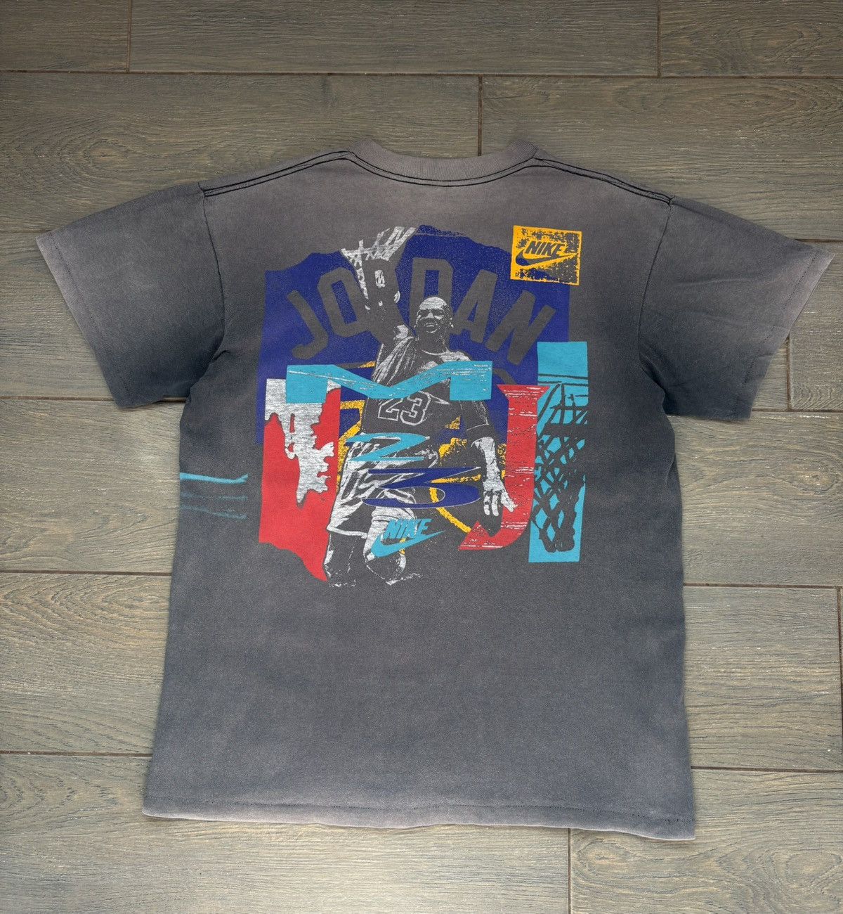 Nike VTG 90's Nike Jordan 23 Double Sided Single Stitch T-Shirt Size US L / EU 52-54 / 3 - 1 Thumbnail