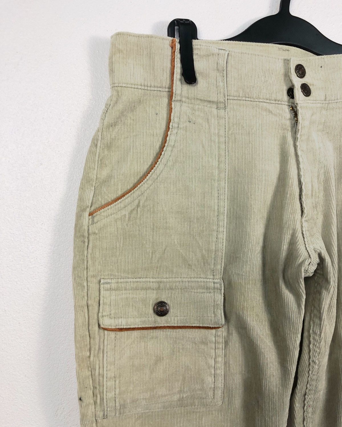 Levi's Rare Vintage Levi's Red Tab Corduroy Bush Pants Size US 28 / EU 44 - 3 Thumbnail