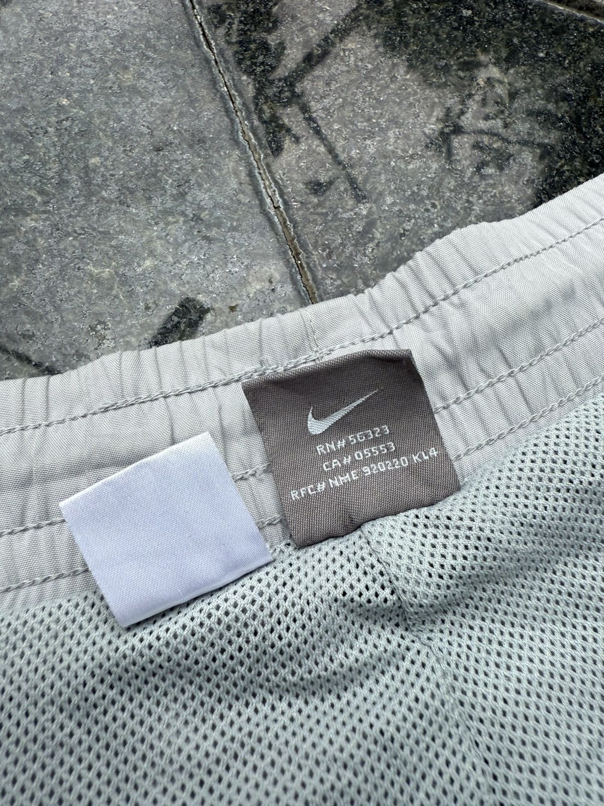 Nike 90’s NIKE RARE MULTI LOGO Y2K SWOOSH RETRO NYLON TRACK PANTS Size US 34 / EU 50 - 11 Thumbnail