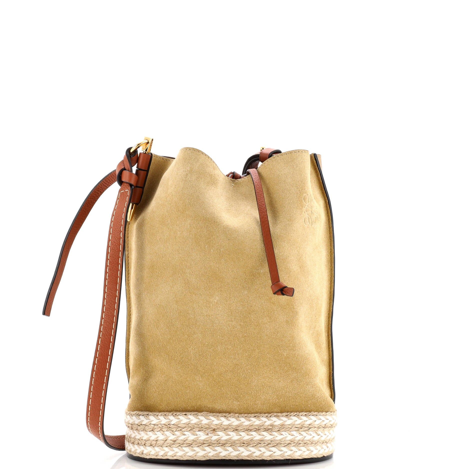 Gate Bucket Bag