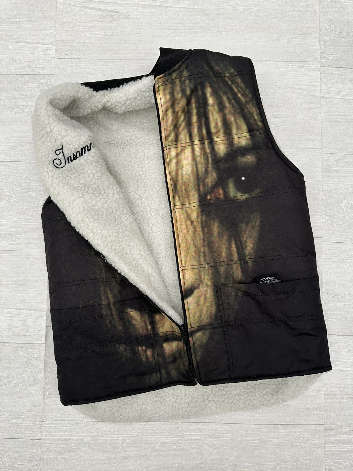 image of Insomnia Visuals Reversible Sherpa Fleece Woman Vest Small in Black, Men's