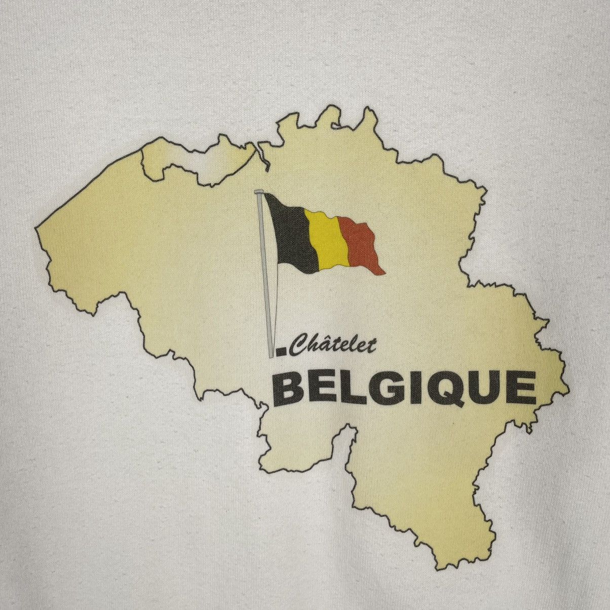 Fruit Of The Loom Vintage Belgique Chatelet Crewneck Sweatshirt Size S Size US S / EU 44-46 / 1 - 4 Thumbnail