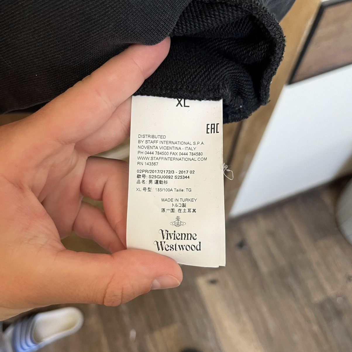 Vivienne Westwood Vintage Vivienne Westwood Sweatshirt Orb Logo Basic Pullover Size US XL / EU 56 / 4 - 6 Thumbnail