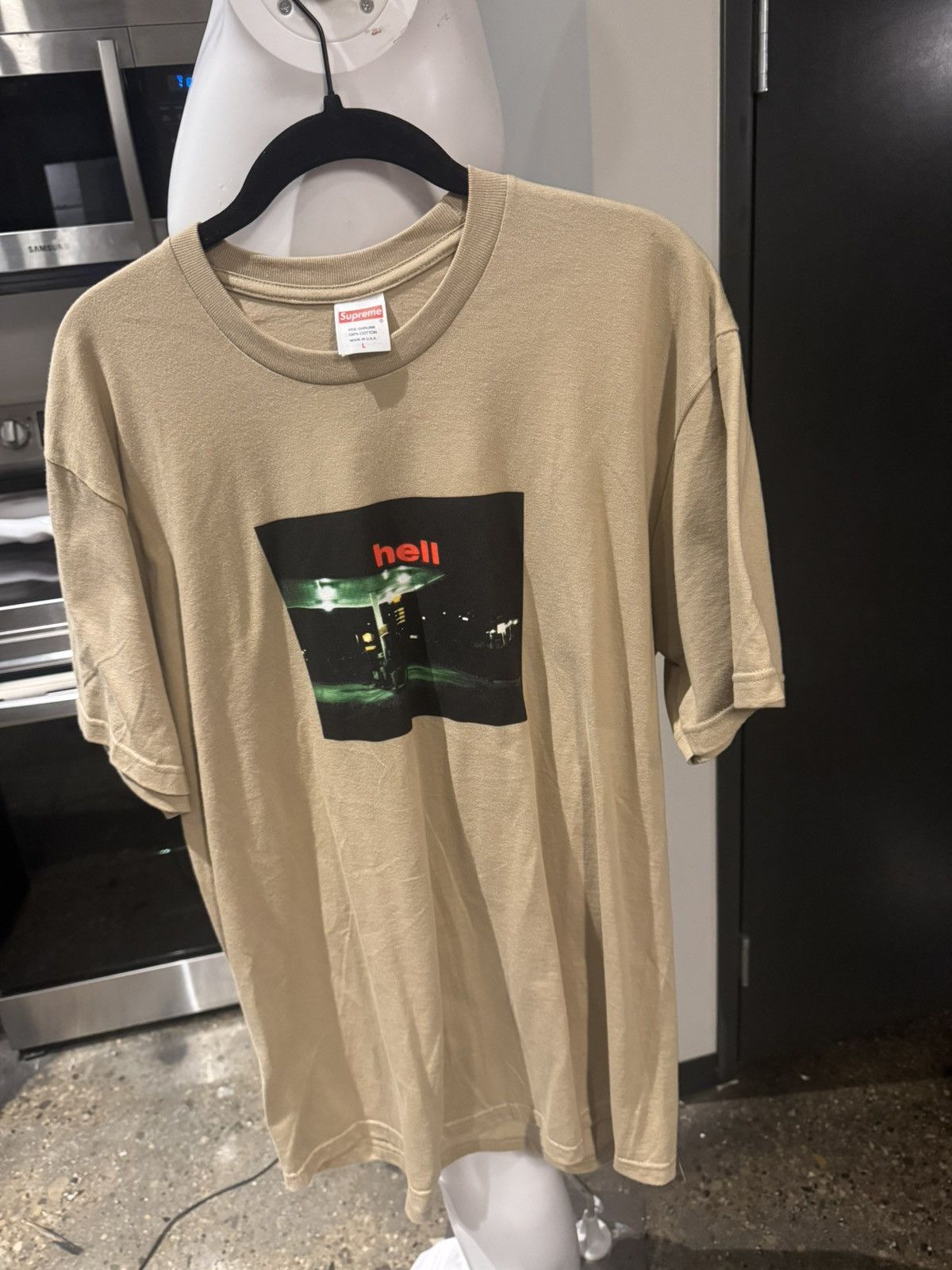 Supreme Supreme Hell Tee in khaki Size US L / EU 52-54 / 3 - 1 Thumbnail