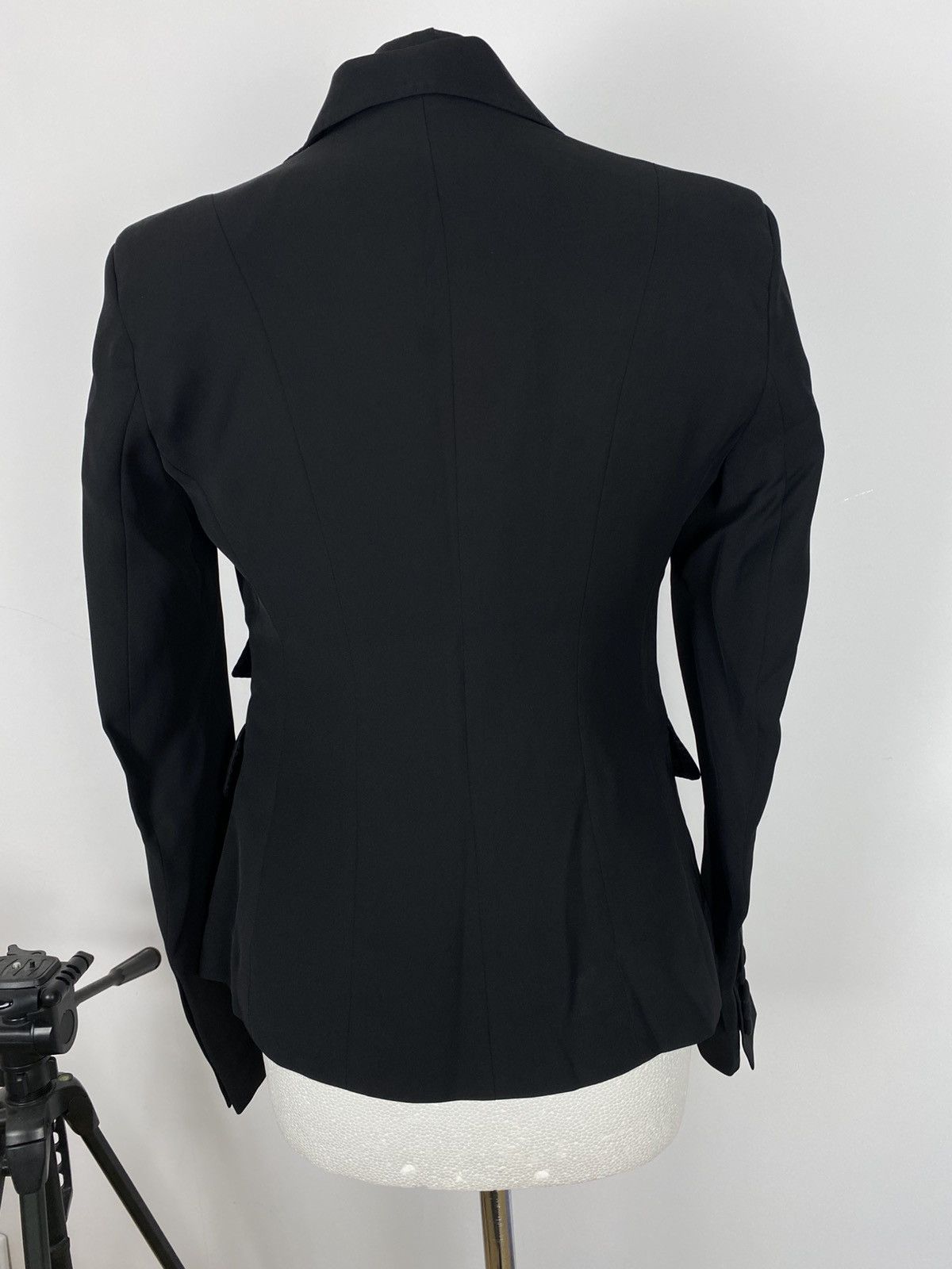 Tom Ford Tom Ford Blazer Archive Tailored Button Front Lined high end Size M / US 6-8 / IT 42-44 - 19 Thumbnail