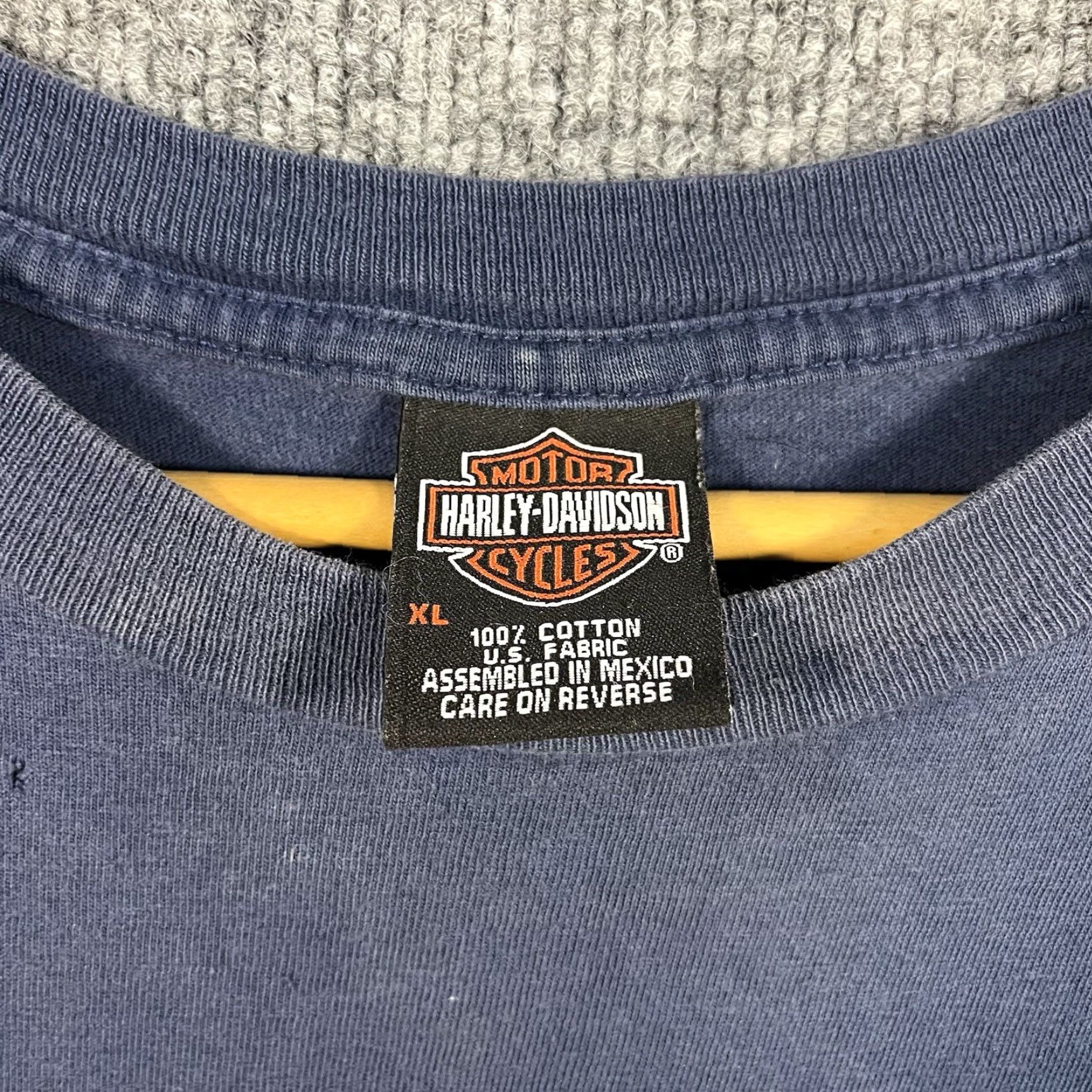 Harley Davidson VINTAGE Harley-Davidson T-Shirt Lightning Eagle Motorcycle Mens XL Blue 90s Size US XL / EU 56 / 4 - 3 Thumbnail
