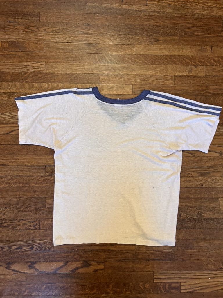 Vintage Vintage Raglan Single Stitch V-Neck Shirt Size US S / EU 44-46 / 1 - 2 Thumbnail