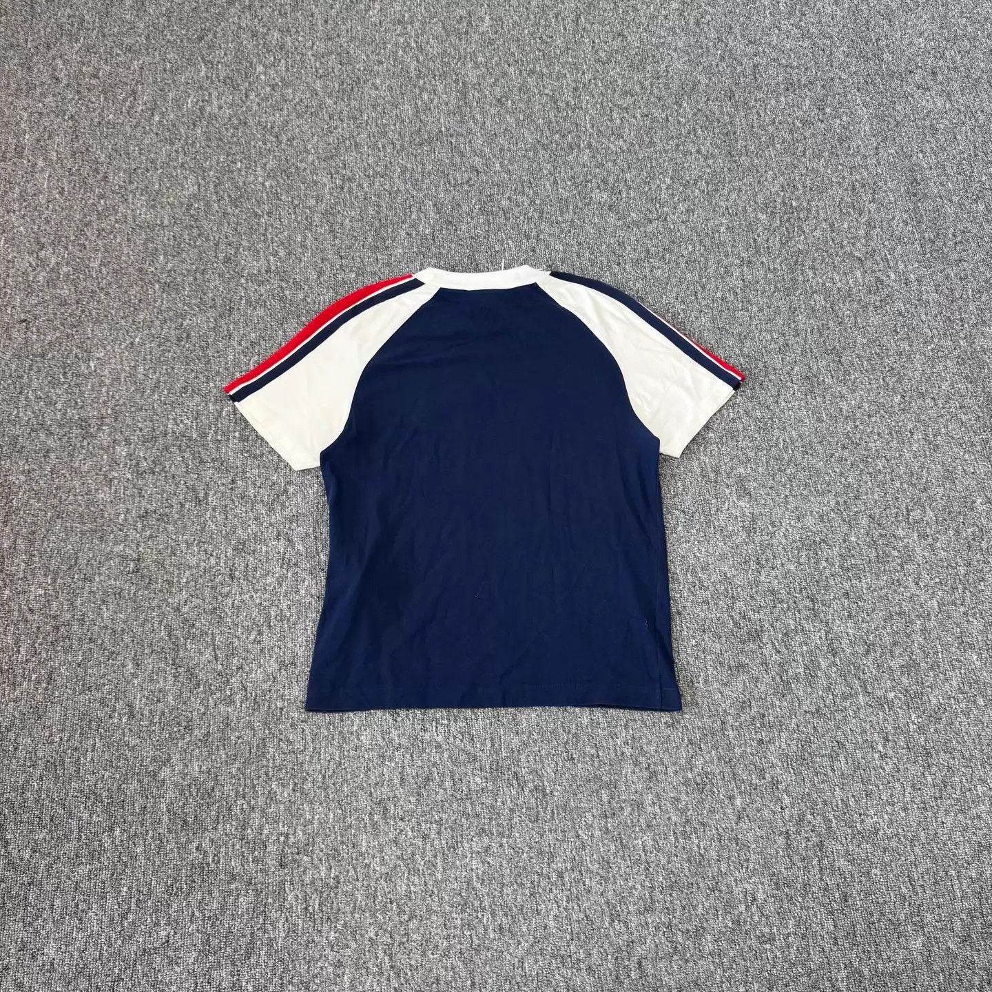 Gucci Gucci Colorblock Embroidered Logo Drop-shoulder Tee M 99N Size M / US 6-8 / IT 42-44 - 2 Thumbnail