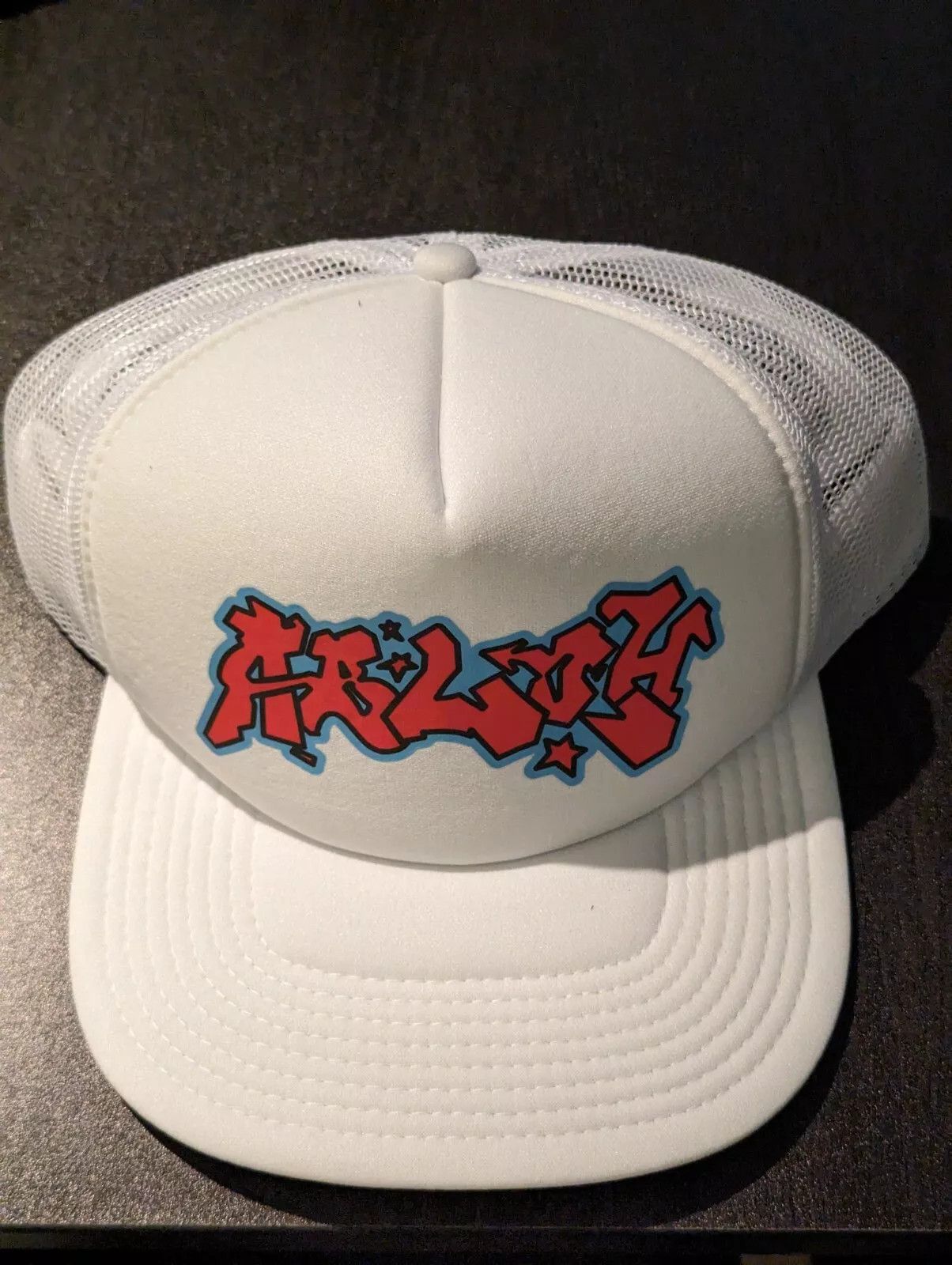 Virgil Abloh Virgil Abloh x Qatar Museum Trucker Snapback Hat White Size ONE SIZE - 2 Thumbnail
