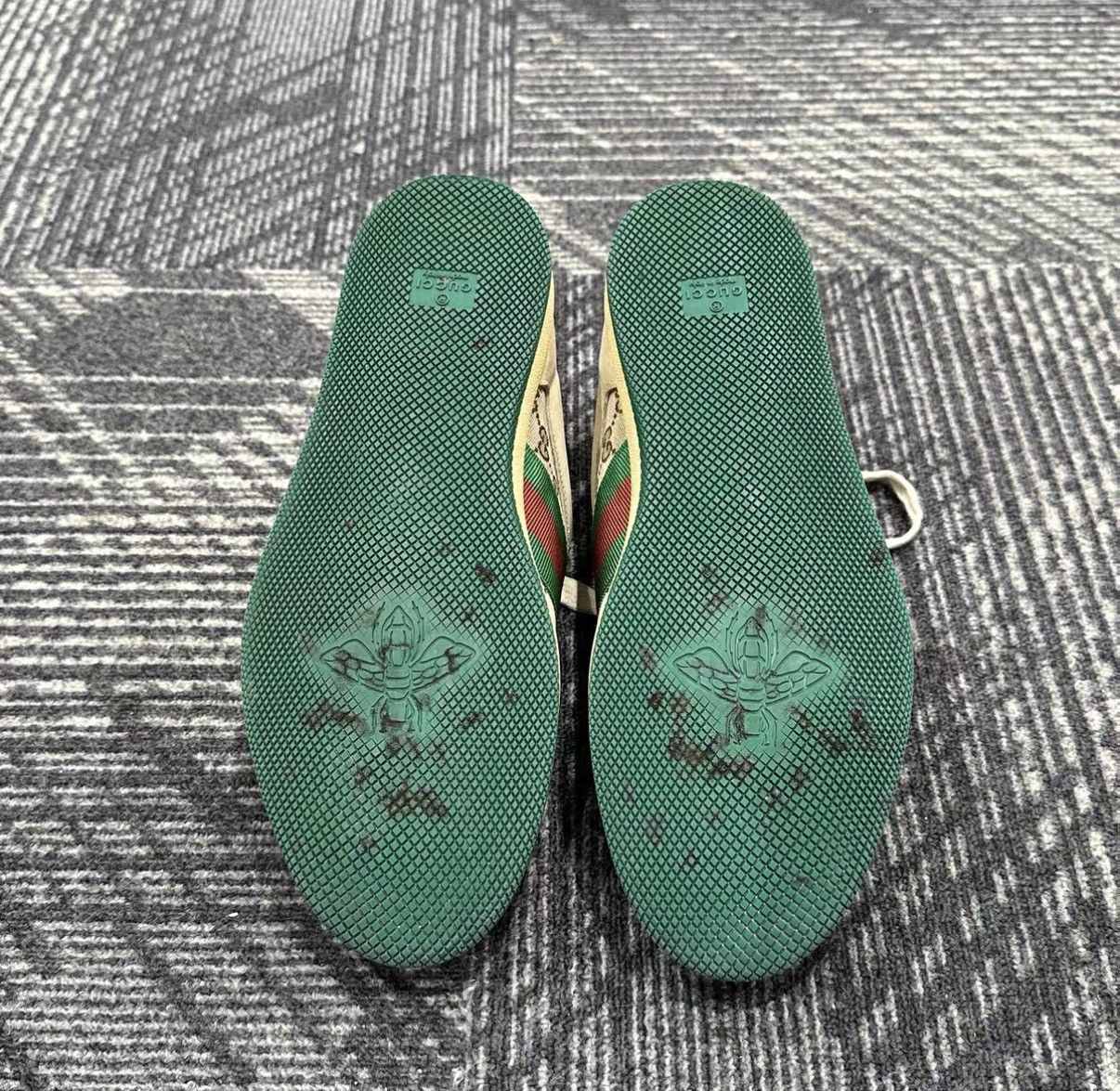 Gucci Gucci Screener Enamel Green-Tip Distressed Sneakers J42 Size US 9.5 / EU 42-43 - 6 Thumbnail
