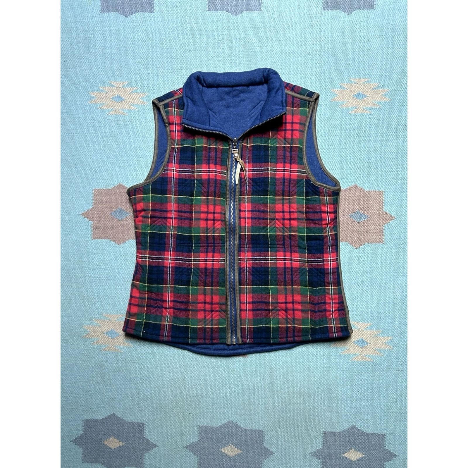 Vintage VINTAGE Legendary Whitetails Reversible Vest Jacket Quilted Plaid Hunting Adult Large Blue Mens Size US L / EU 52-54 / 3 - 5 Thumbnail
