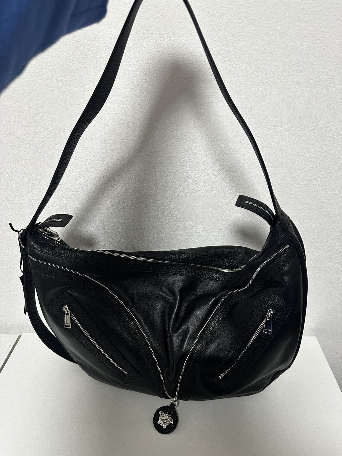 Versace Versace Hobo Repeat XL Shouder Bag Size ONE SIZE - 3 Thumbnail