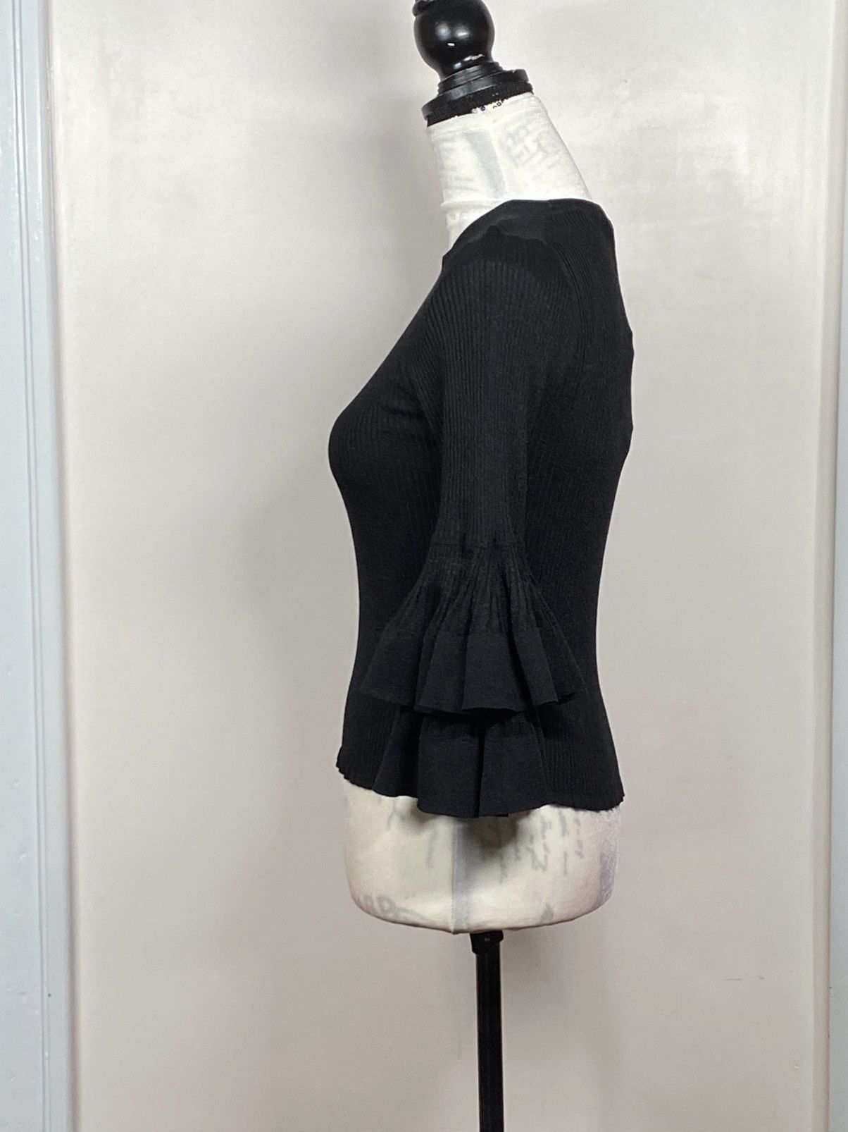 Zimmermann Zimmermann Tiered Ruffle Knit Top size 1/us size 6 Size M / US 6-8 / IT 42-44 - 7 Thumbnail