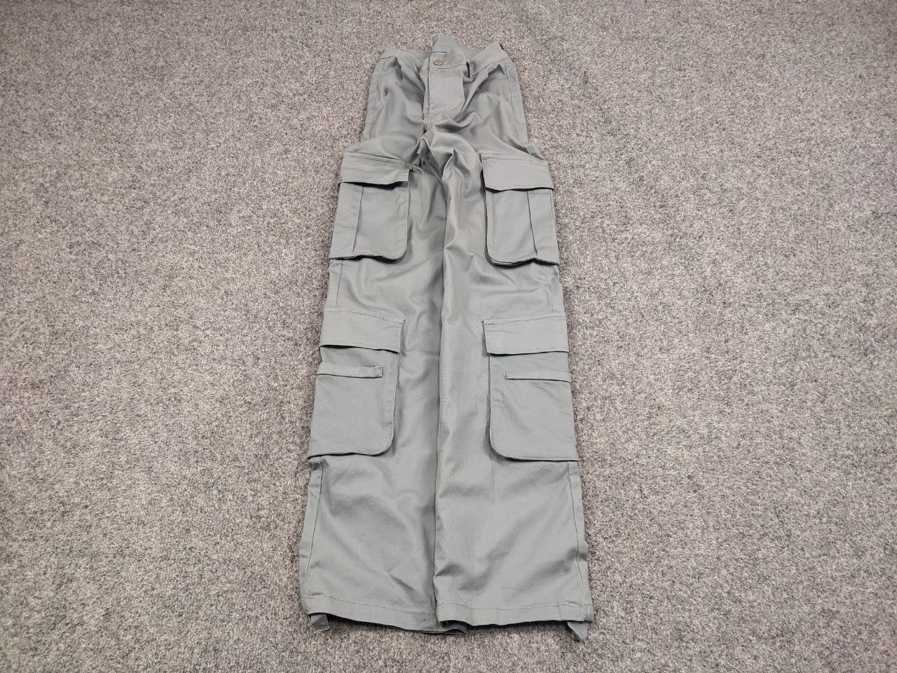 Japanese Brand Vintage Y2K Japanese Design Gray Cotton Cargo Baggy Pants Size US 32 / EU 48 - 2 Thumbnail