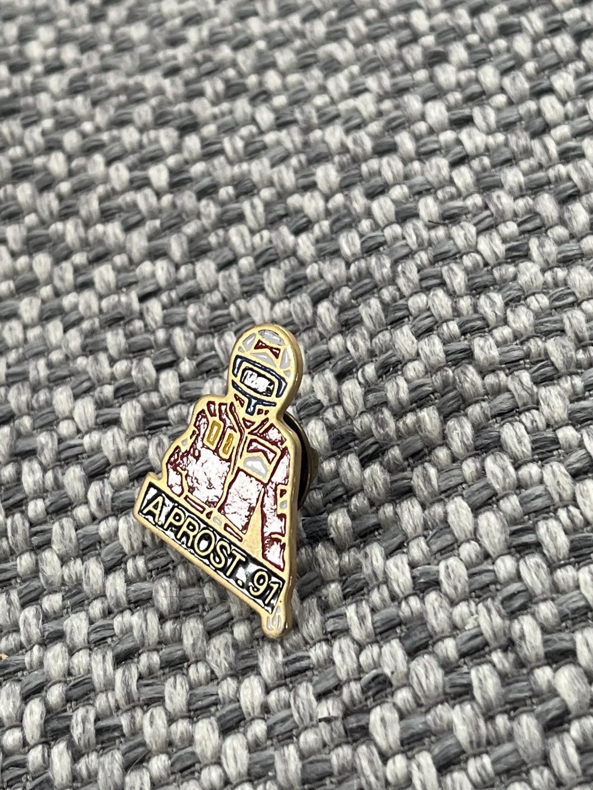 Ferrari Alain Prost, Ferrari 1991 vintage pin Size ONE SIZE - 3 Thumbnail