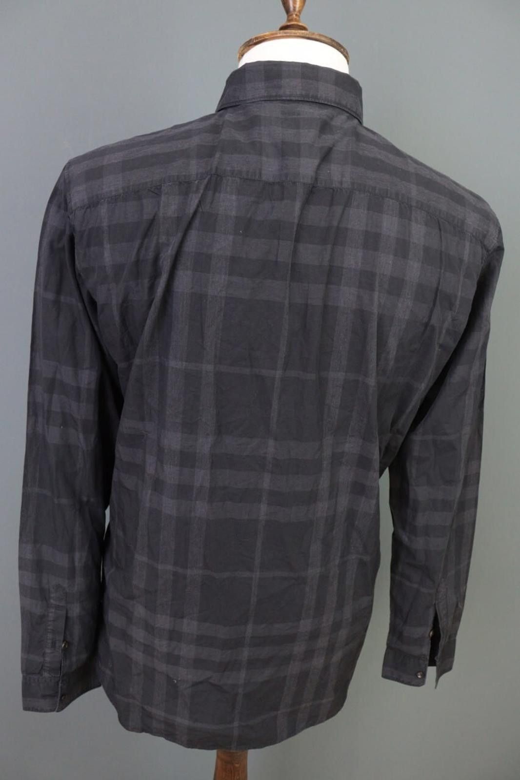 Designer Burberry London Gray Nova Check Button Down Shirt Size XL Size US XL / EU 56 / 4 - 12 Thumbnail