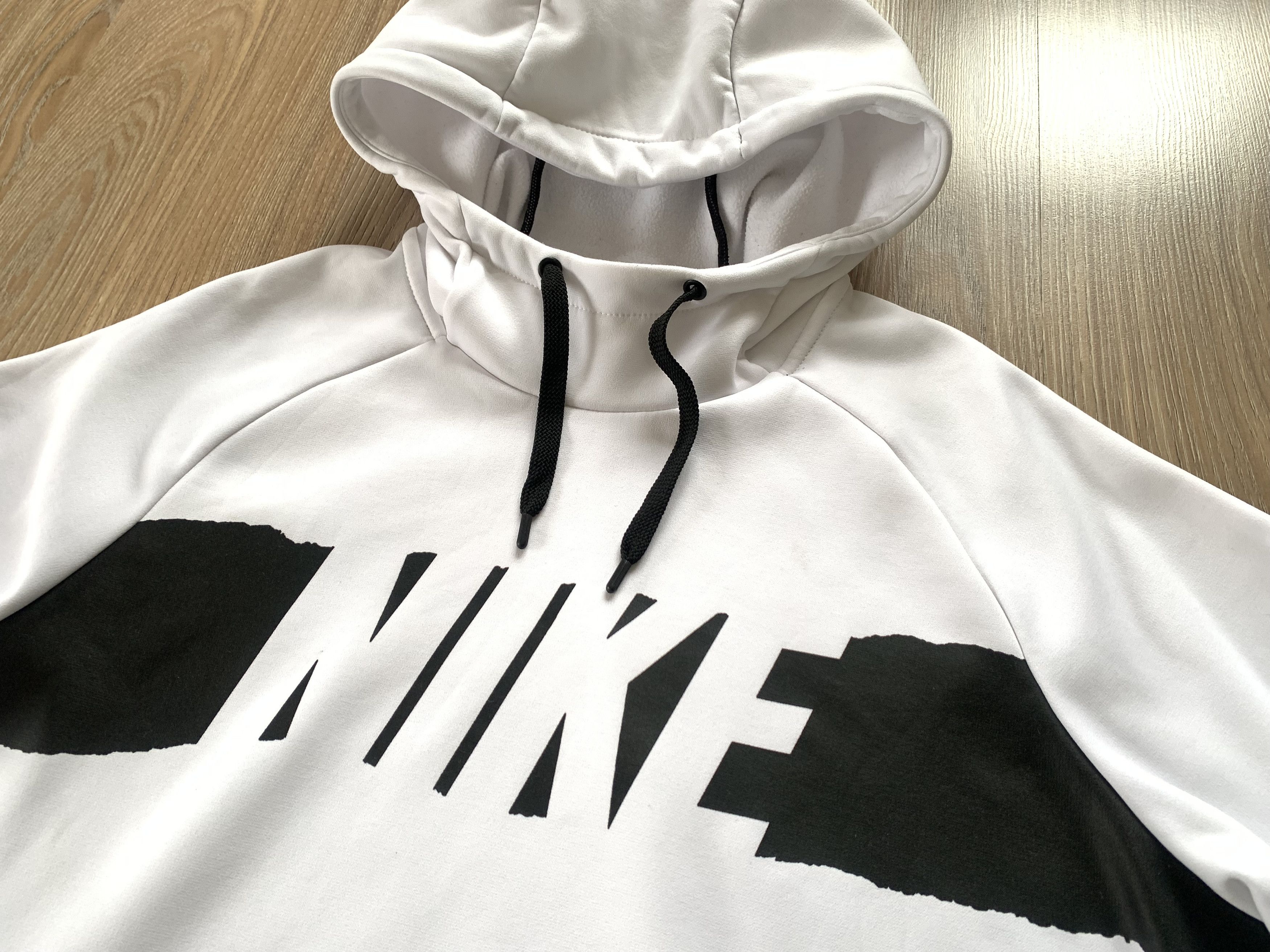 Nike Nike Dri-FIT White Big Logo Printed Hoodie Size US L / EU 52-54 / 3 - 4 Thumbnail