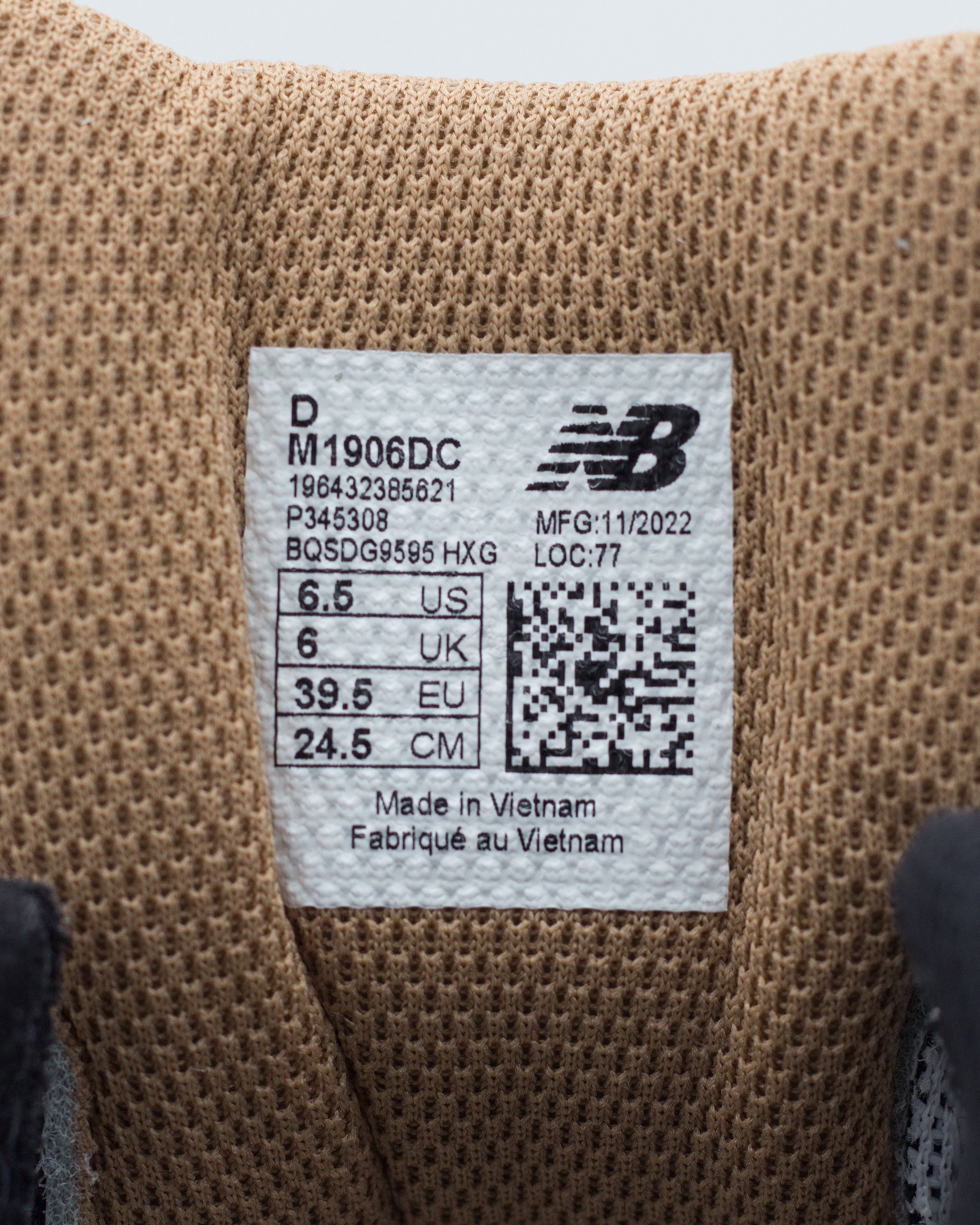 New Balance 1906D Protection Pack Reflection Size US 6.5 / EU 39-40 - 12 Thumbnail