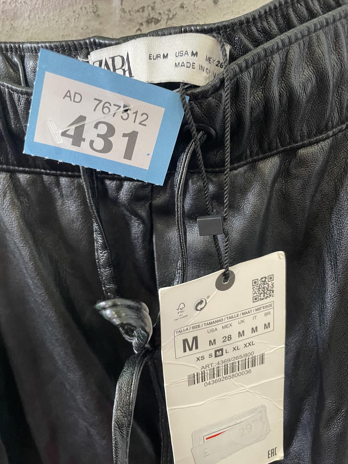Zara Zara Black Faux Leather Pants Medium Size 32" / US 10 / IT 46 - 2 Thumbnail