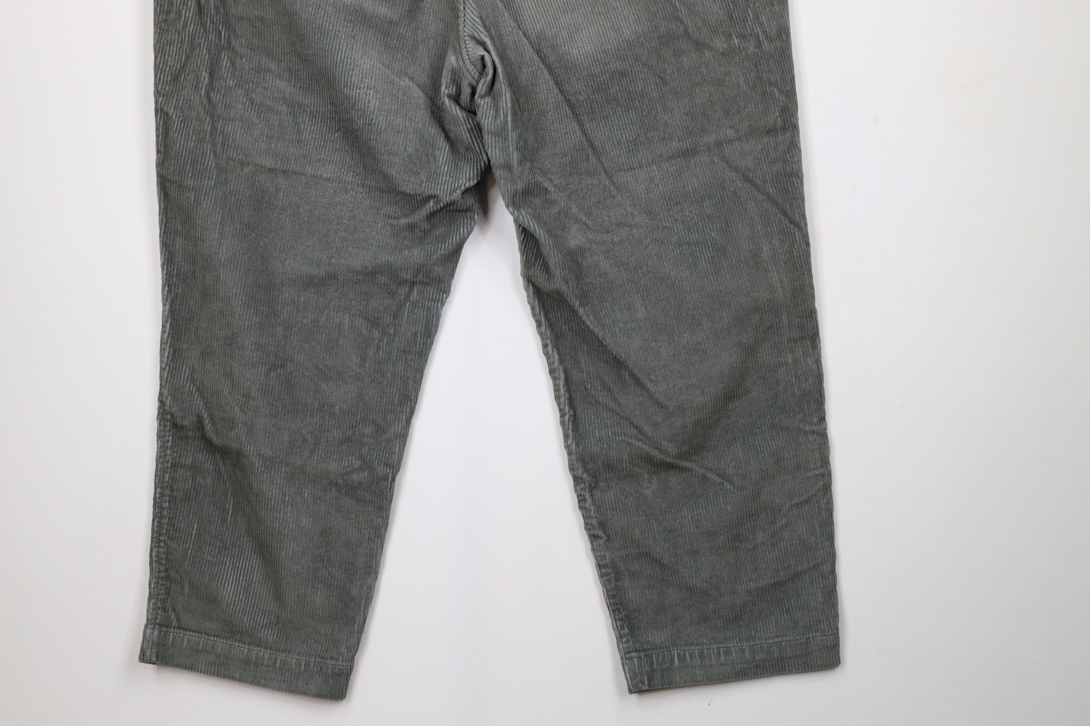 Gap × Vintage Vintage Y2K Gap Pleated High Rise Tapered Leg Corduroy Pants Size 26" / US 2 / IT 38 - 11 Thumbnail