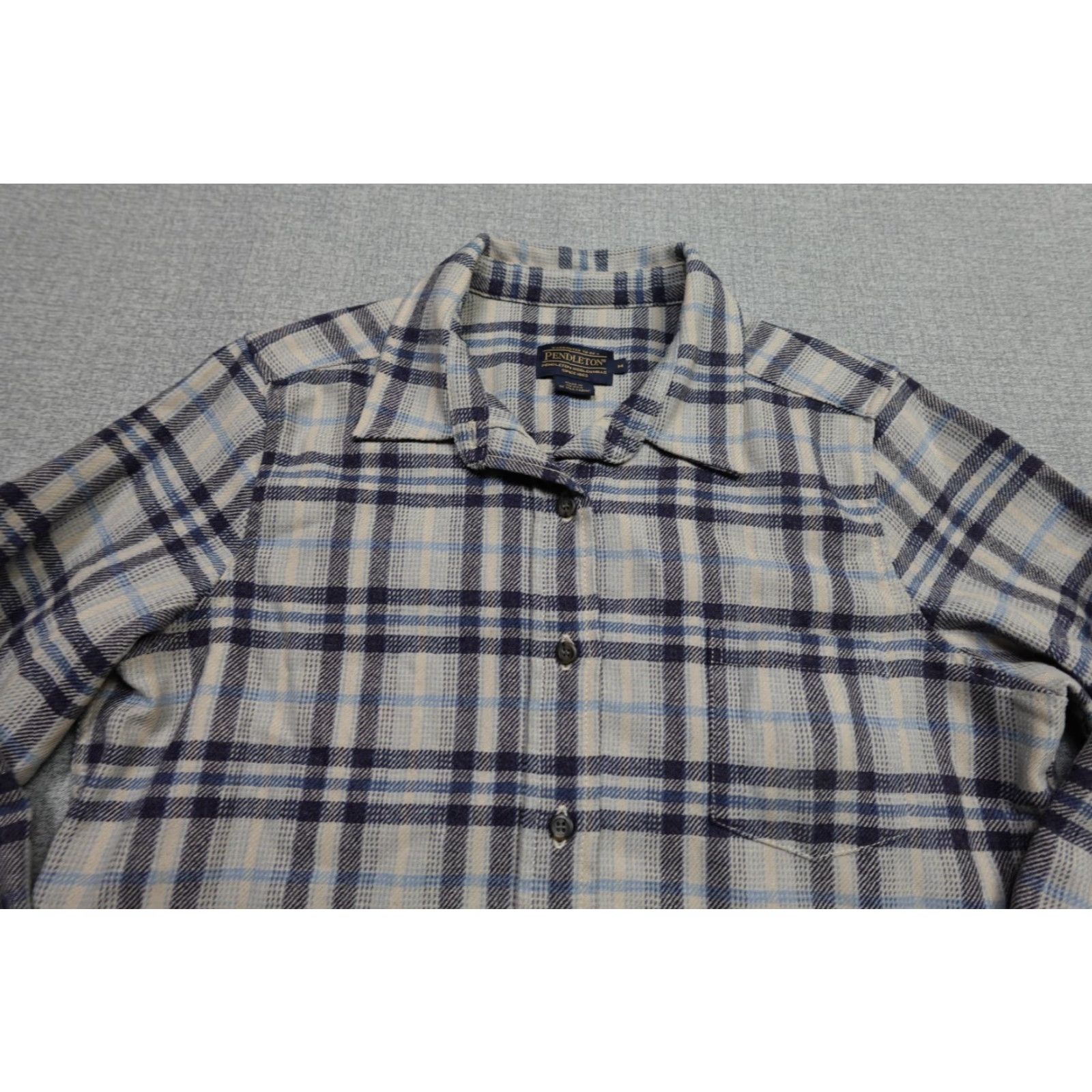 Pendleton Pendleton Button-Up Shirt Mens Medium Gray Plaid Wool Flannel 80s USA Sportsman Size US L / EU 52-54 / 3 - 2 Thumbnail