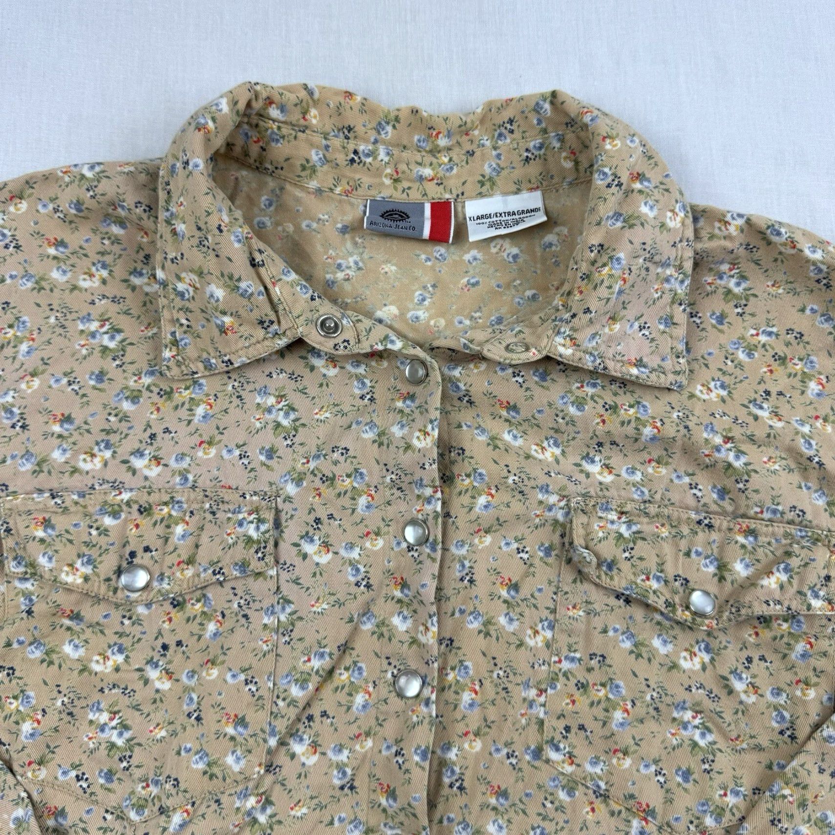 Vintage VINTAGE Arizona Jeans Button-Up Shirt Women XL Tan Floral Flowers Y2K 1956 aa Size XL / US 12-14 / IT 48-50 - 2 Thumbnail