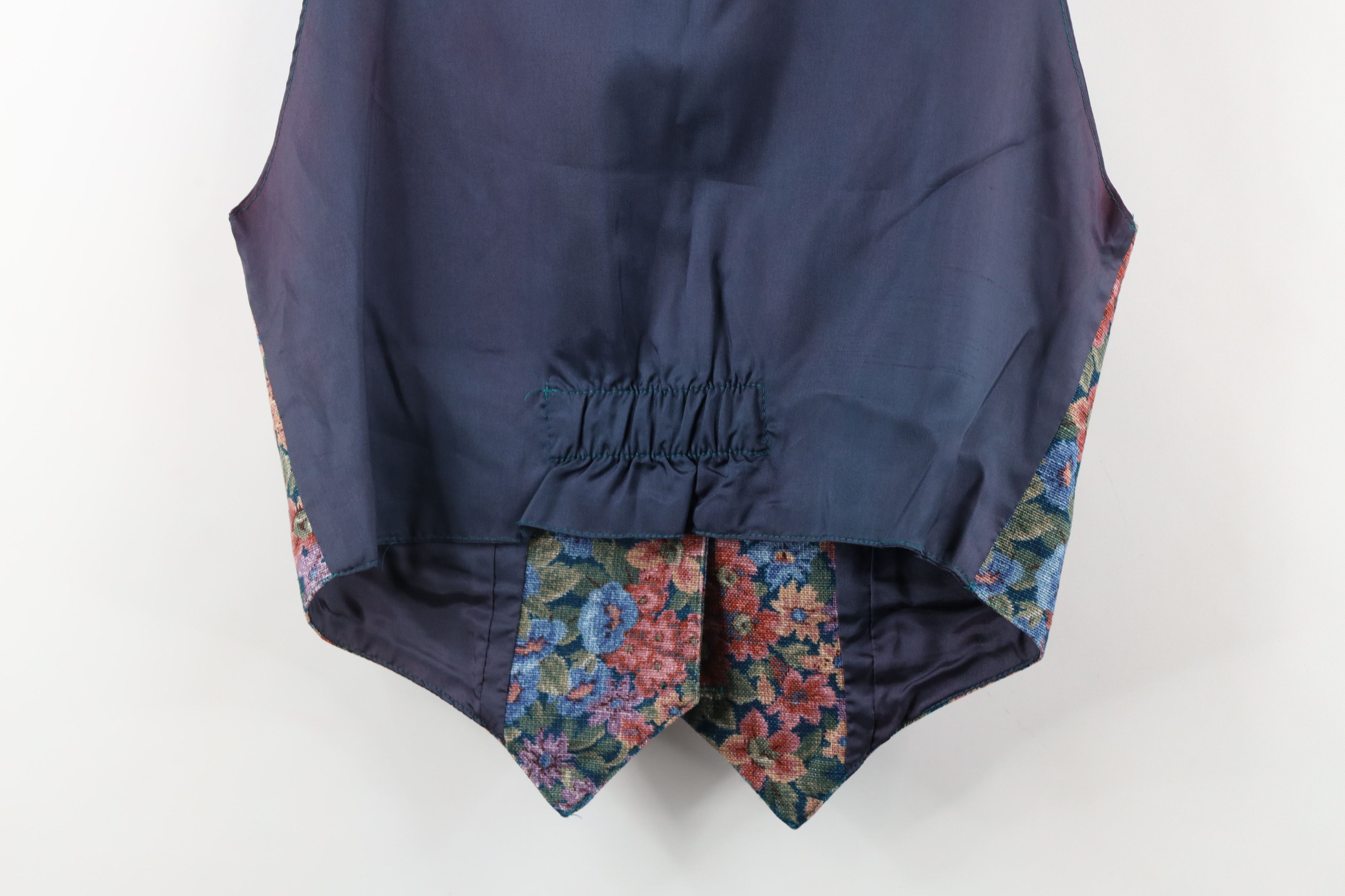 Vintage Vintage 90s Streetwear Flower Needlepoint Vest Jacket USA Size S / US 4 / IT 40 - 16 Thumbnail