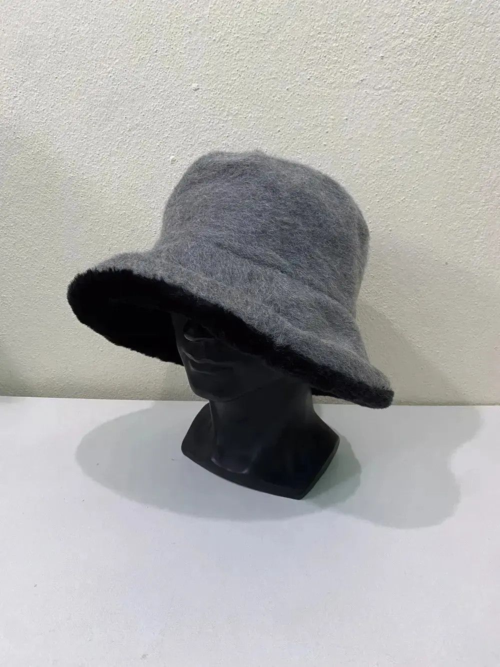 Japanese Brand Huis ten Bosch Fleece Plain Bucket Hat Size ONE SIZE - 2 Thumbnail