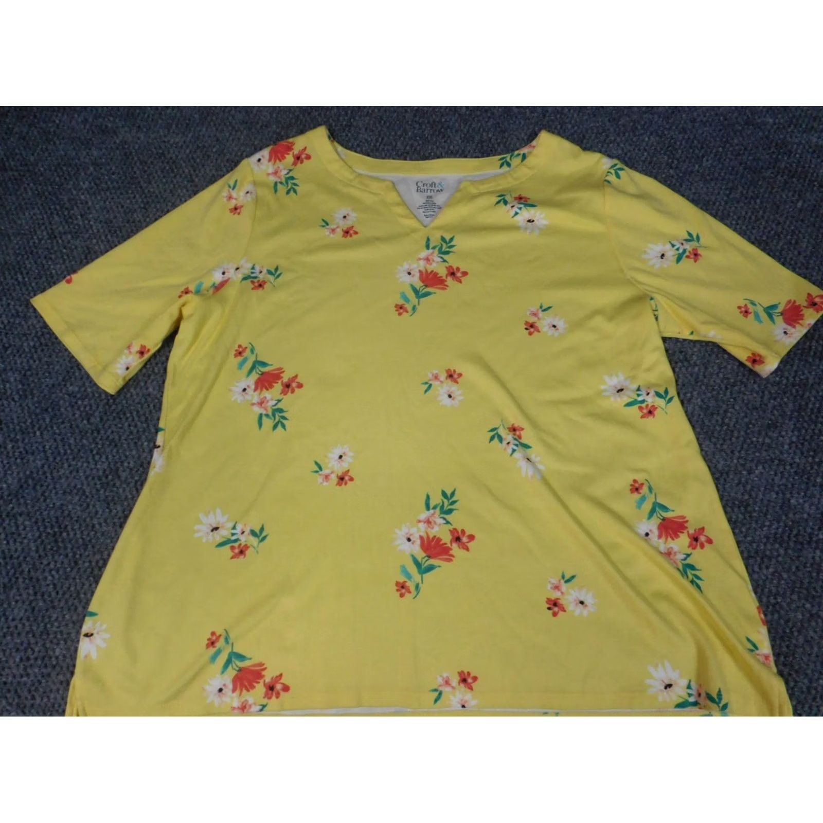 Croft & Barrow Croft & Barrow Womens Blouse 2XL Yellow Floral Stretch Short Sleeve Crew Neck Pullover Casual Polyester Rayon Regular Women 2XL Blouse Floral Yellow Size XXL / US 16-18 / IT 52-54 - 2 Thumbnail