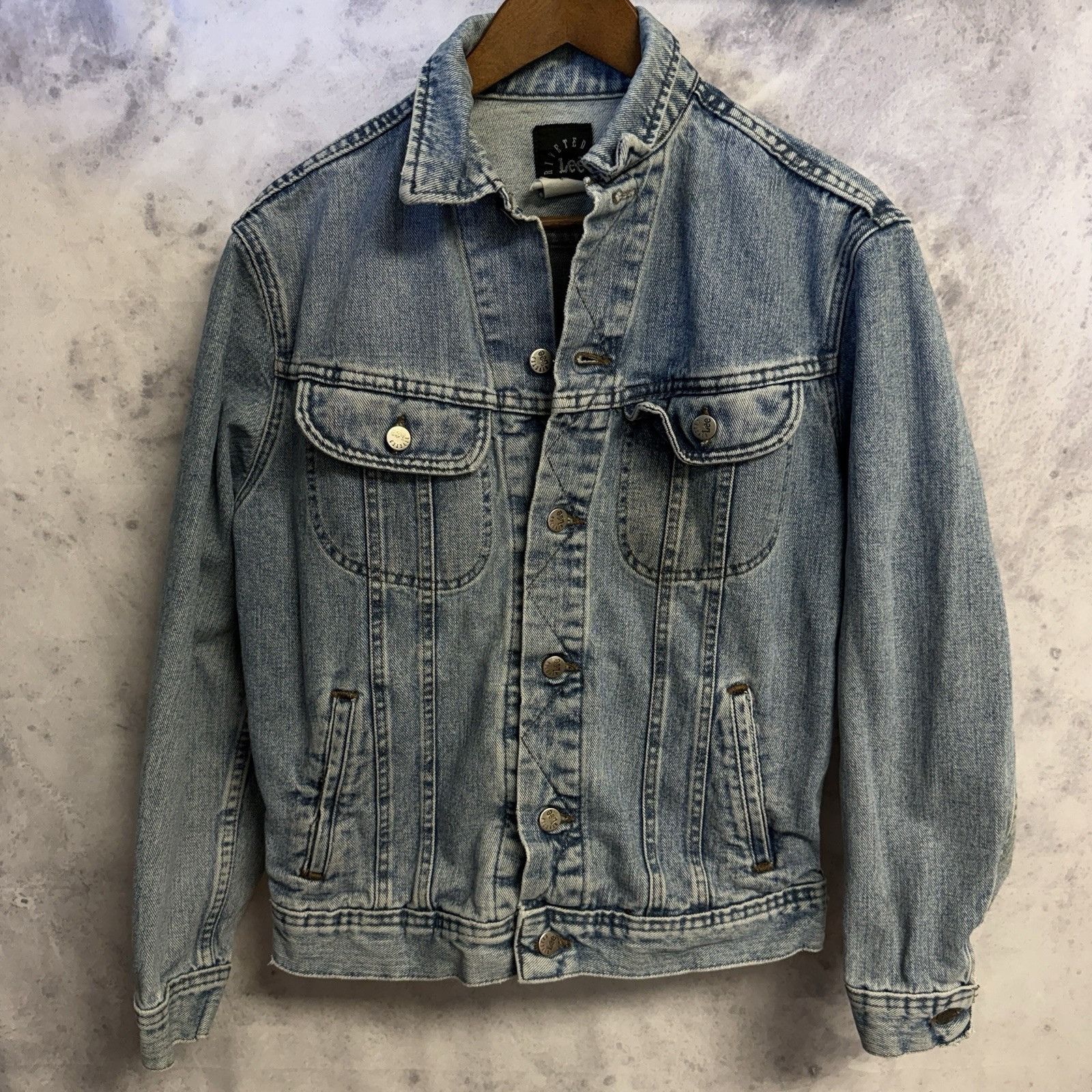 Lee Vintage Lee Riveted Denim Trucker Jacket Mens Small 21x24 Size US S / EU 44-46 / 1 - 1 Thumbnail
