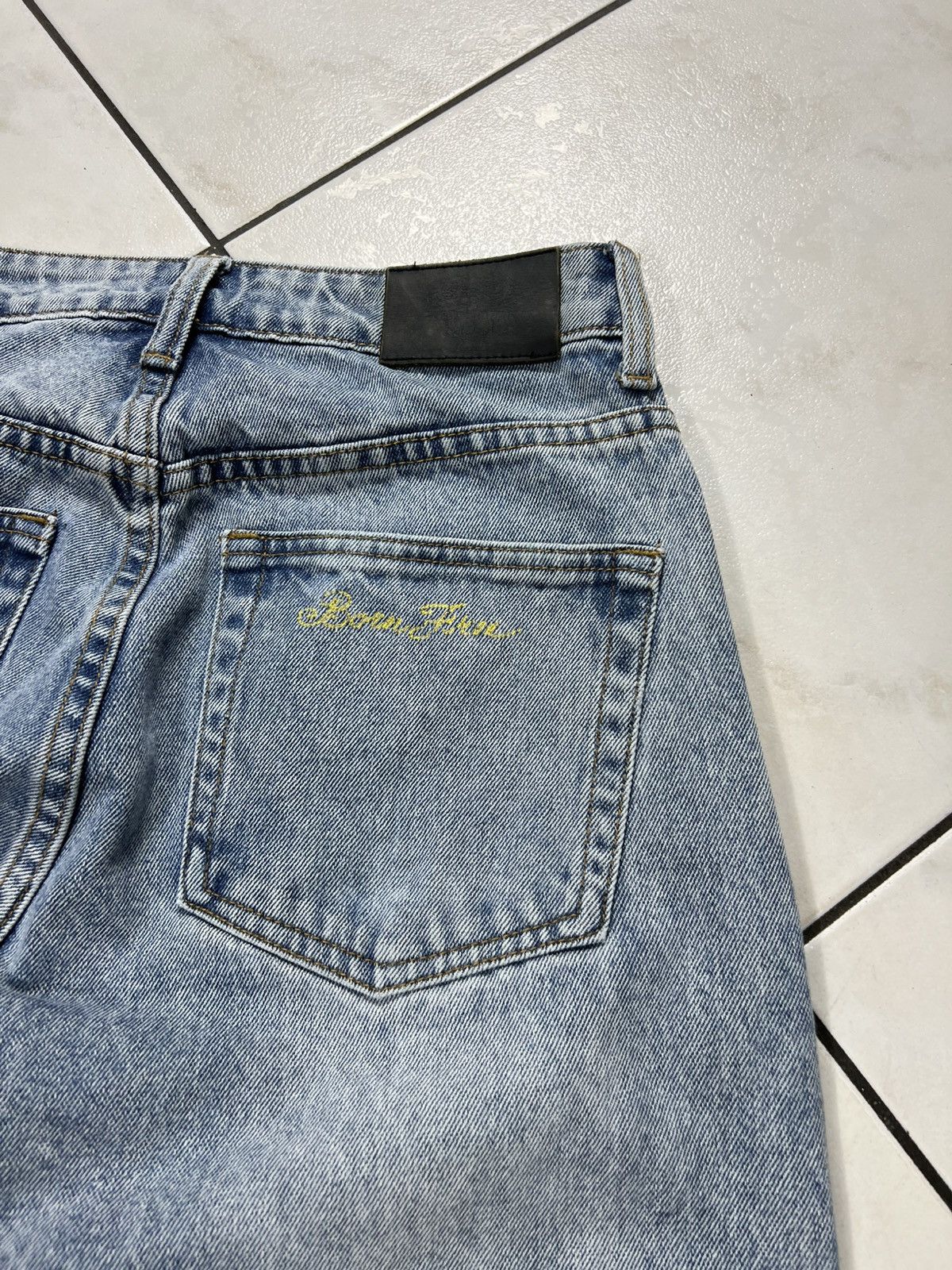 Ed Hardy Ed Hardy born wild boyfriend jeans wolf print y2k baggy pant Size 27" / US 4 / IT 40 - 15 Thumbnail