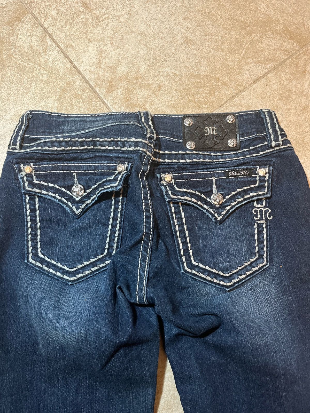 Miss Me Miss me low rise capri jeans Size 29" - 3 Thumbnail