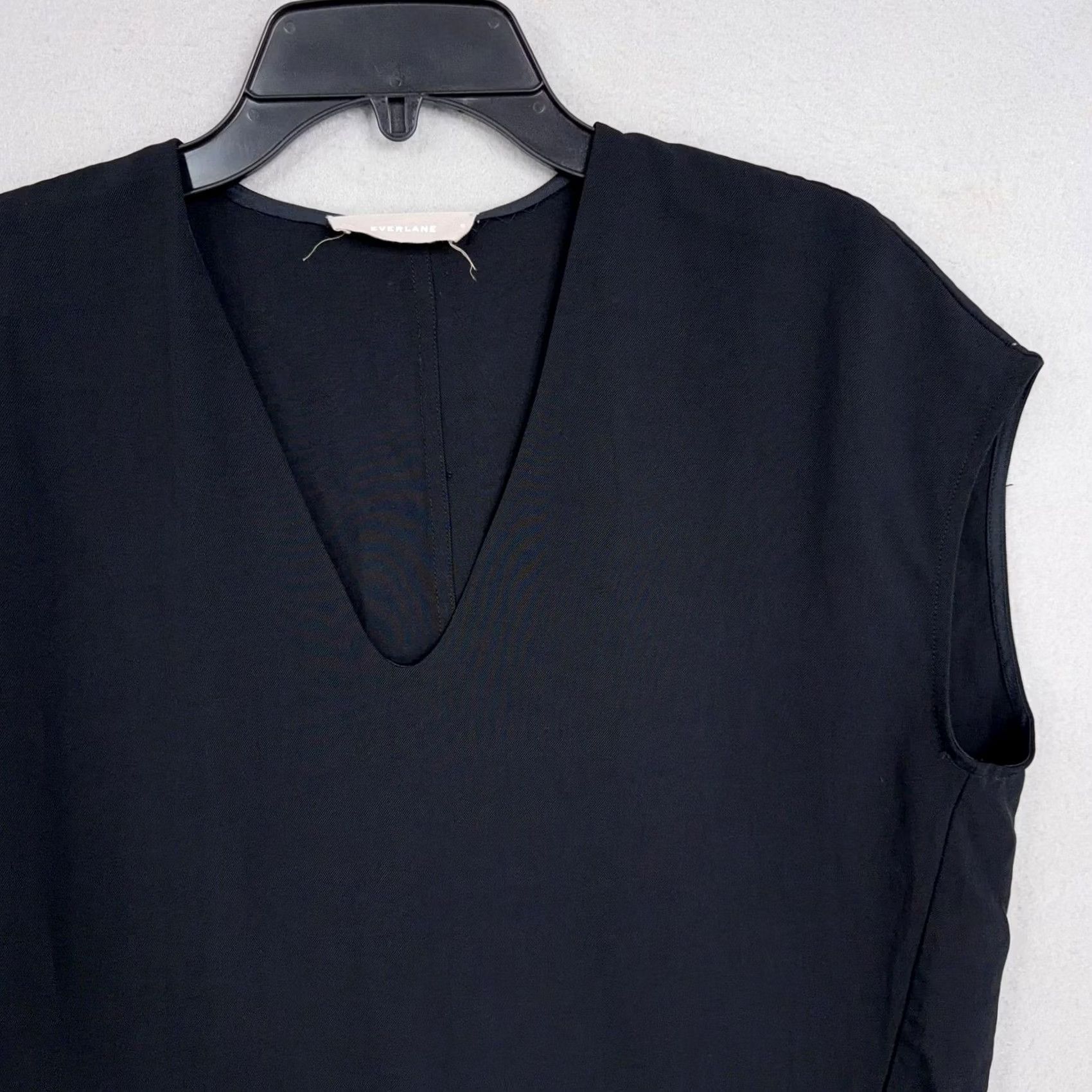 Everlane Everlane Blouse Womens 0 Black V Neck Sleeveless 100% Triacetate Shell Top Size XS / US 0-2 / IT 36-38 - 2 Thumbnail