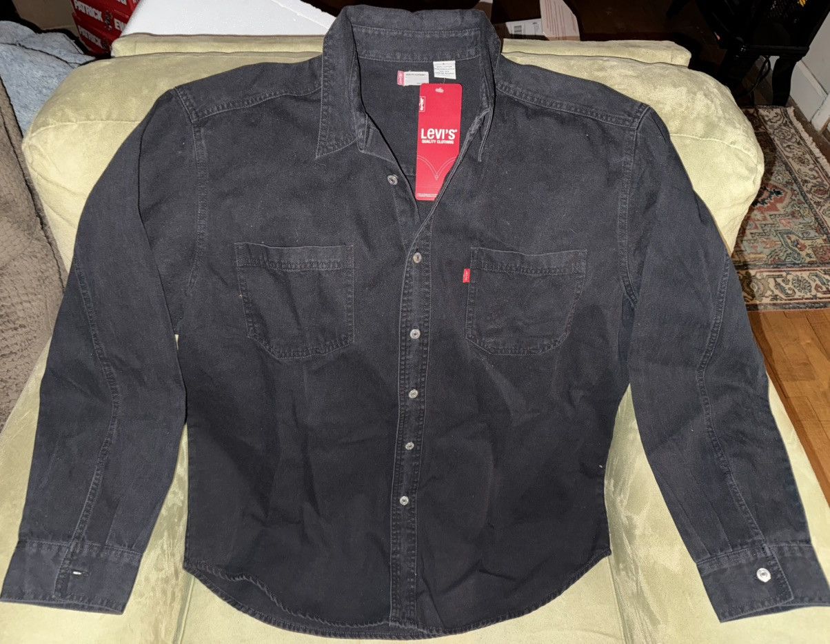 Levi's Levi’s long-sleeve button-up shirt, men’s large, 100% cotton Size US L / EU 52-54 / 3 - 1 Thumbnail