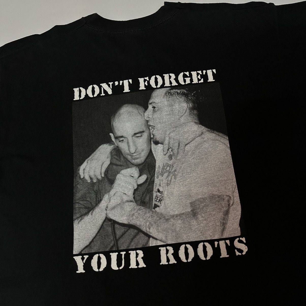 Band Tees H2O Don’t forget your roots T-Shirt Size US XL / EU 56 / 4 - 2 Thumbnail