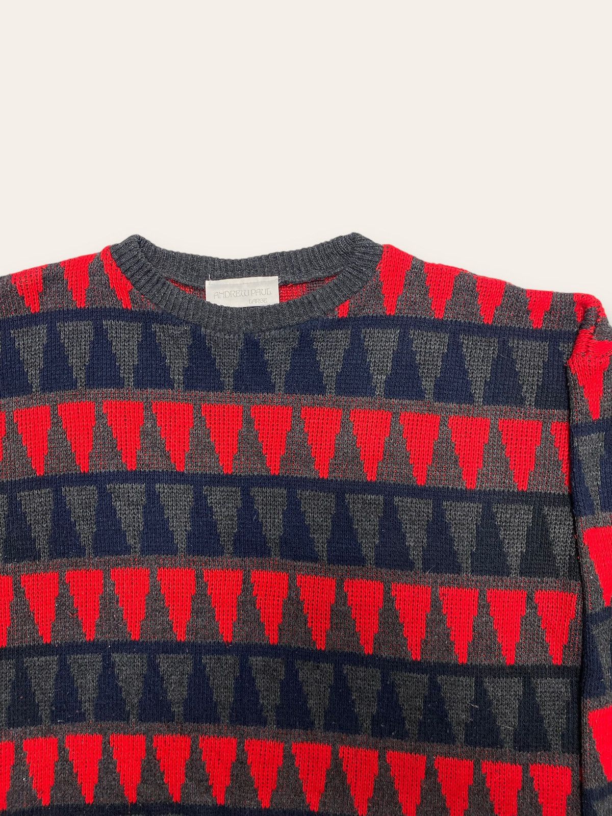 Vintage 90s Vintage ANDREW PAUL Black Red Triangle Pattern Sweater Size US XL / EU 56 / 4 - 2 Thumbnail