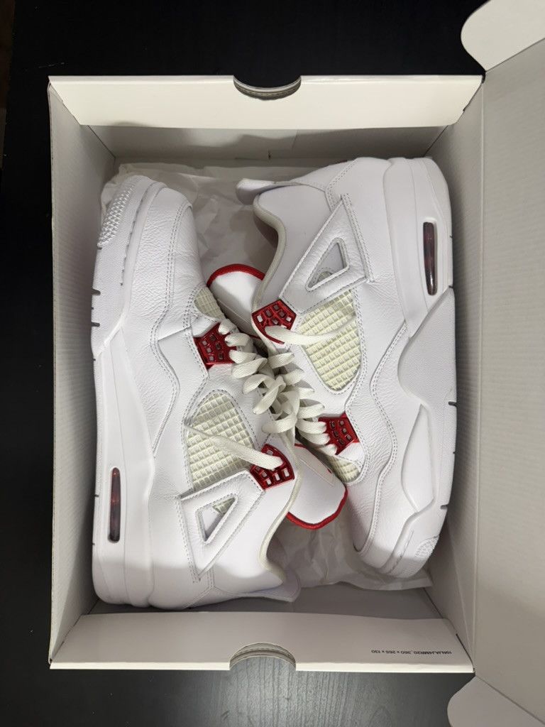 Jordan Brand Jordan 4 Retro Metallic Red Size US 12 / EU 45 - 9 Thumbnail
