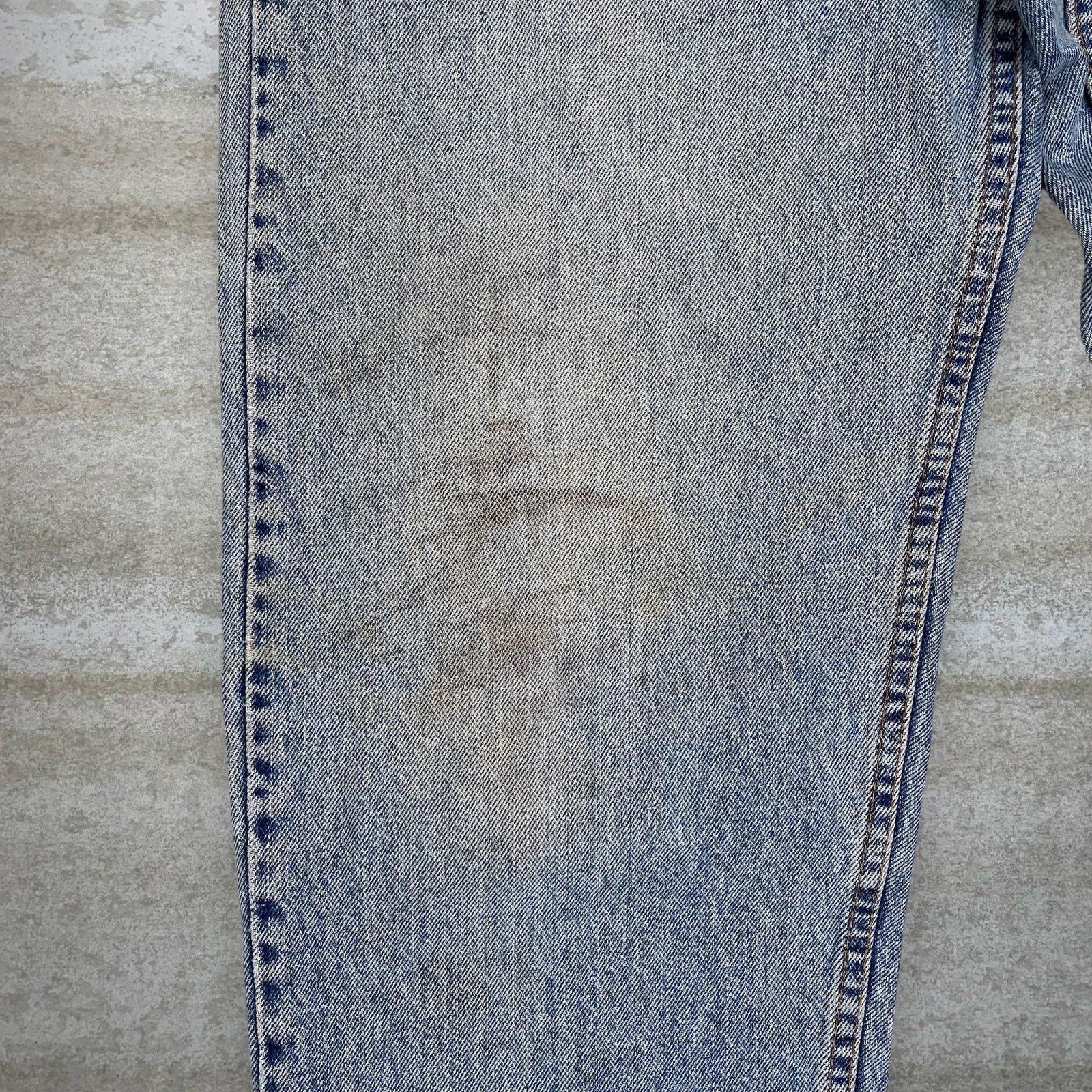 Levi's Vintage 90s Levis Jeans 550 34x34 Relaxed Light Wash Denim Size US 34 / EU 50 - 6 Thumbnail