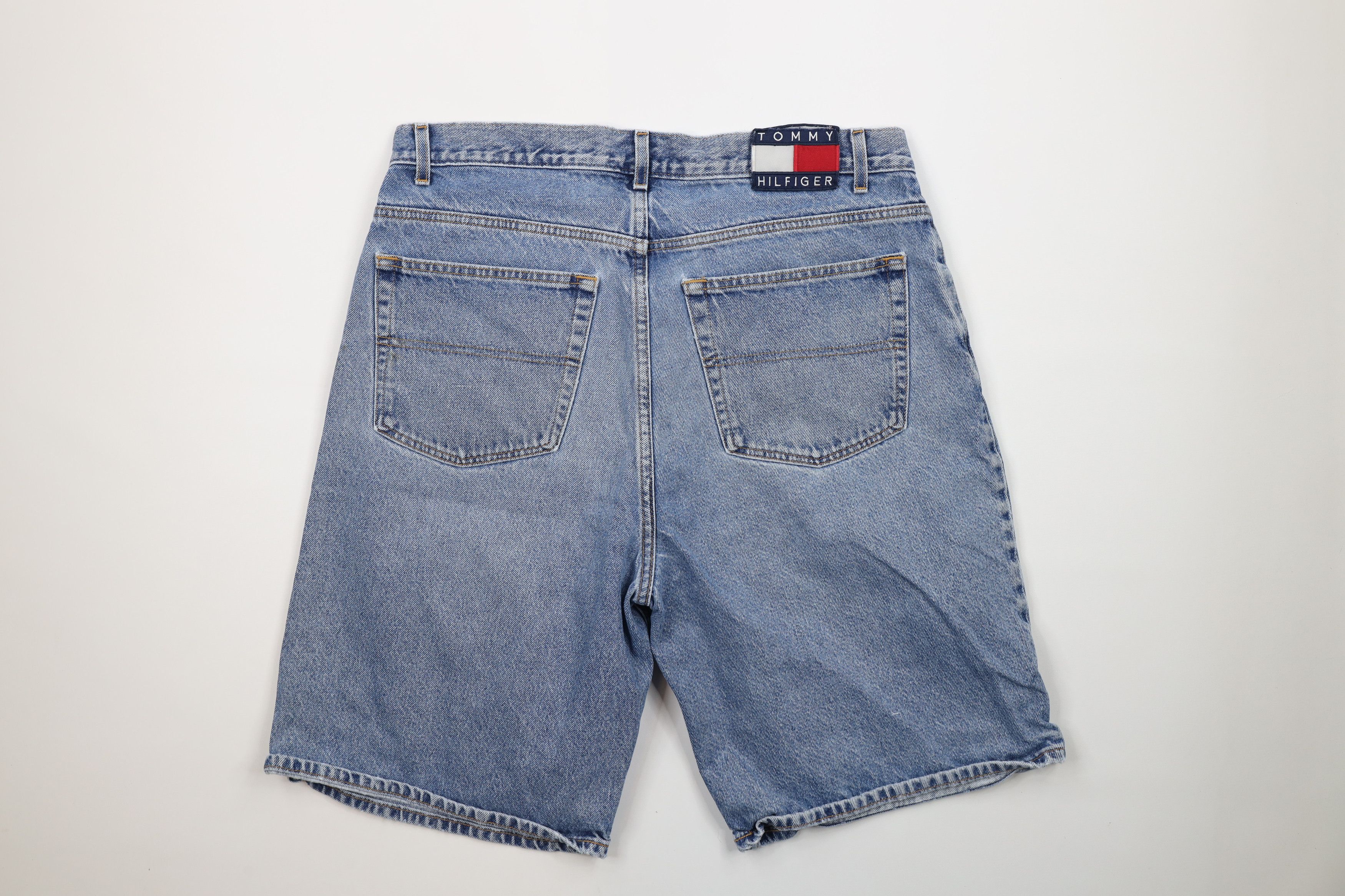 Tommy Hilfiger × Vintage Vintage 90s Tommy Hilfiger Baggy Fit Denim Jean Shorts Jorts Size US 38 / EU 54 - 6 Thumbnail