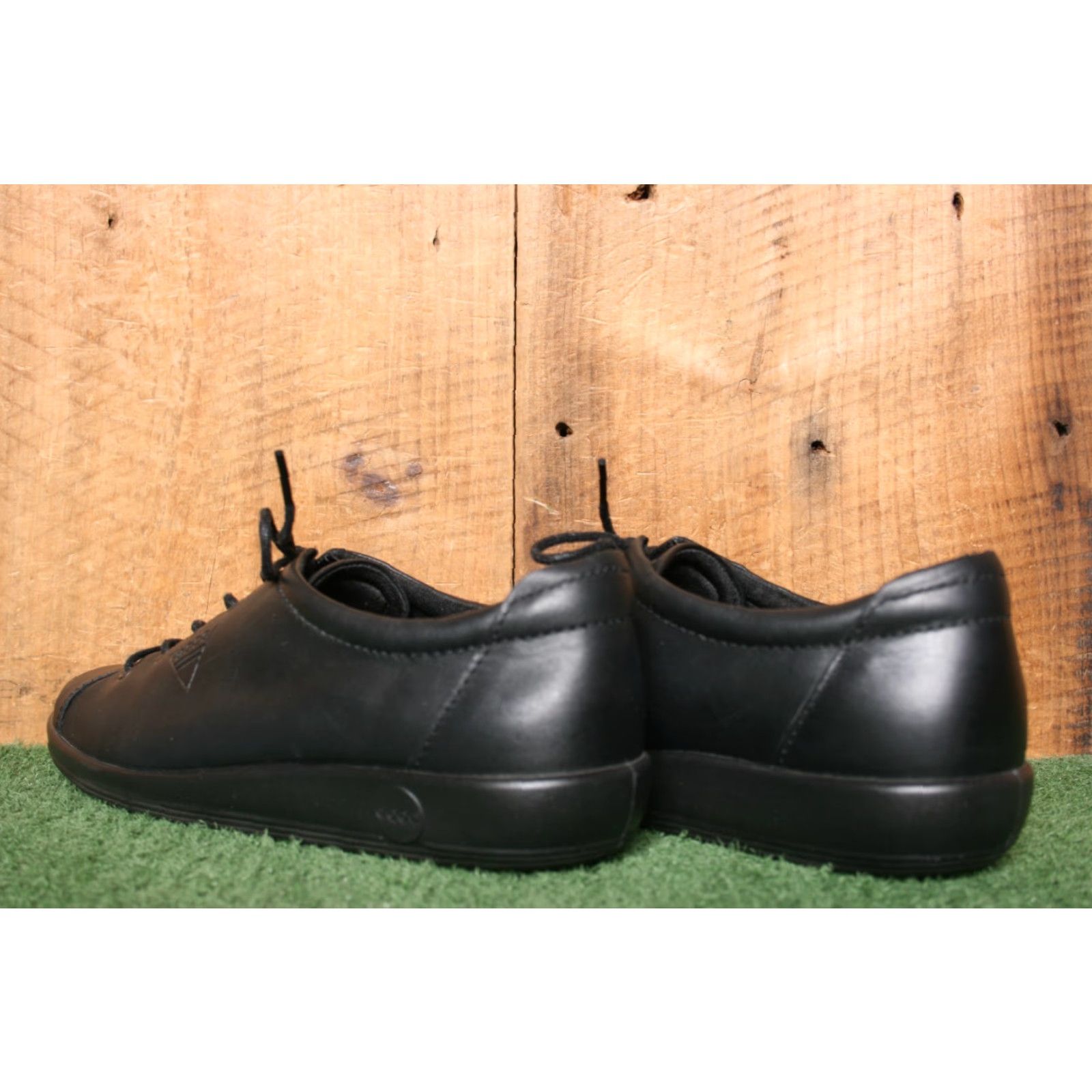 Ecco ECCO Soft 2.0 Black Leather Lace Up Sneakers Women US 10-10.5 EU 41 Low Top Casual Shoes Sneaker Size US 10.5 / IT 40.5 - 3 Thumbnail