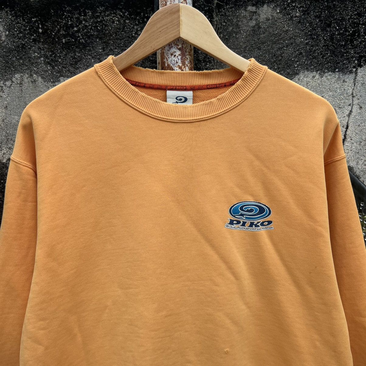 Vintage “VINTAGE” PIKO DISTRESS CREWNECK Size US L / EU 52-54 / 3 - 4 Thumbnail